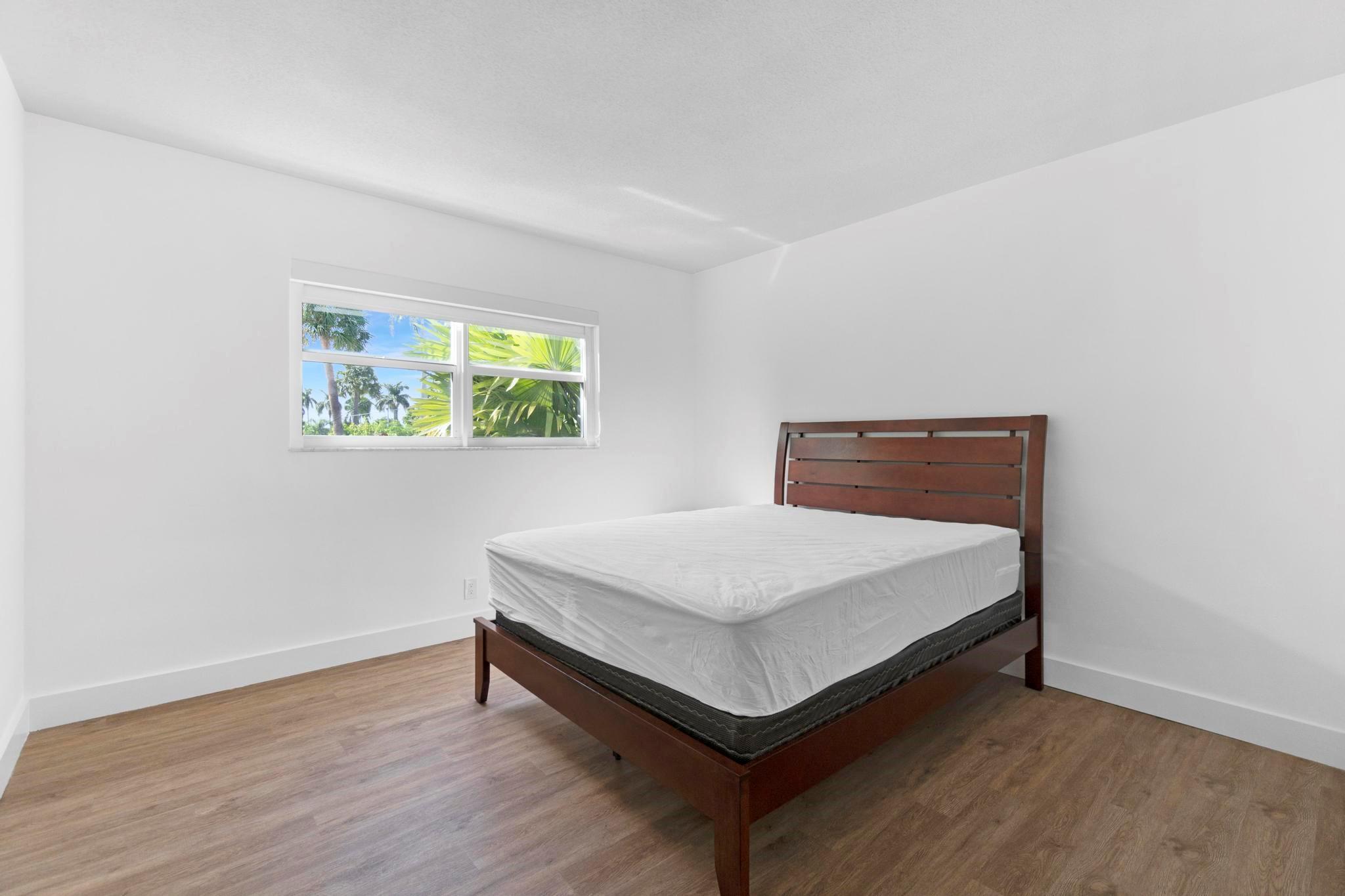 1439 S Ocean Blvd 215