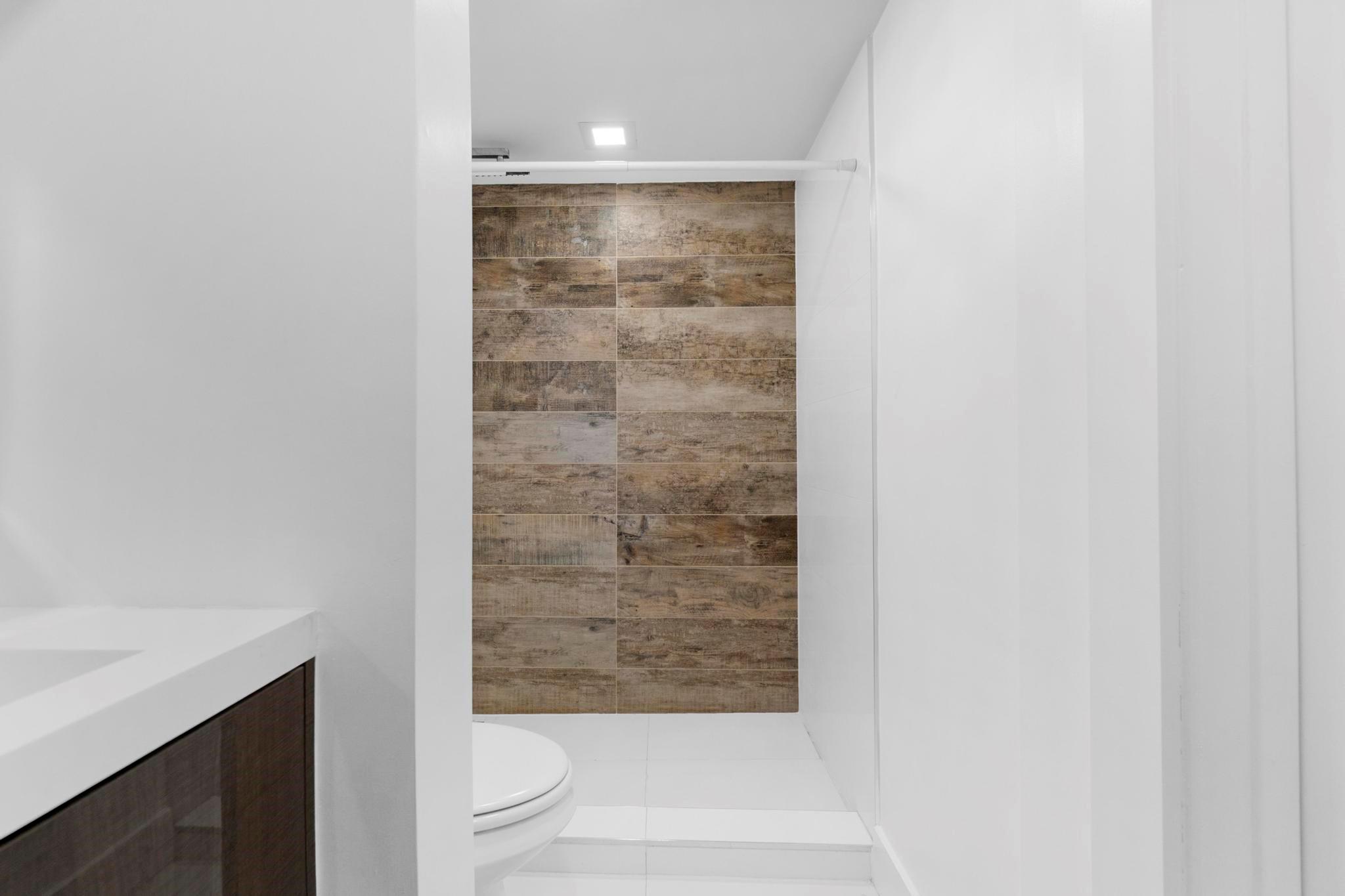 1439 S Ocean Blvd 215