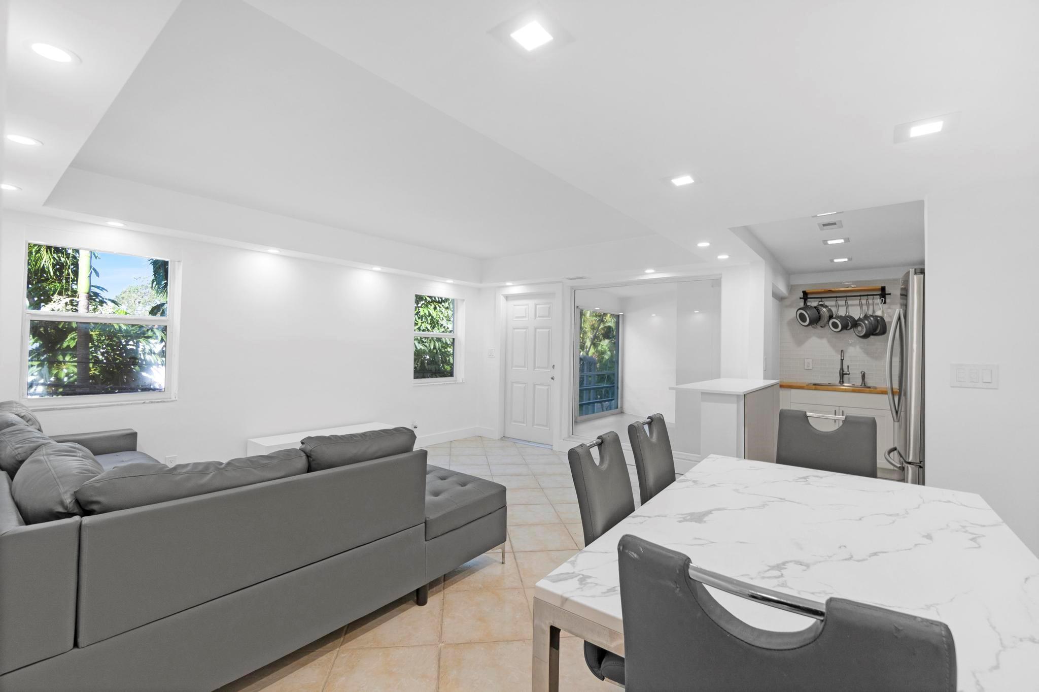 1439 S Ocean Blvd 215