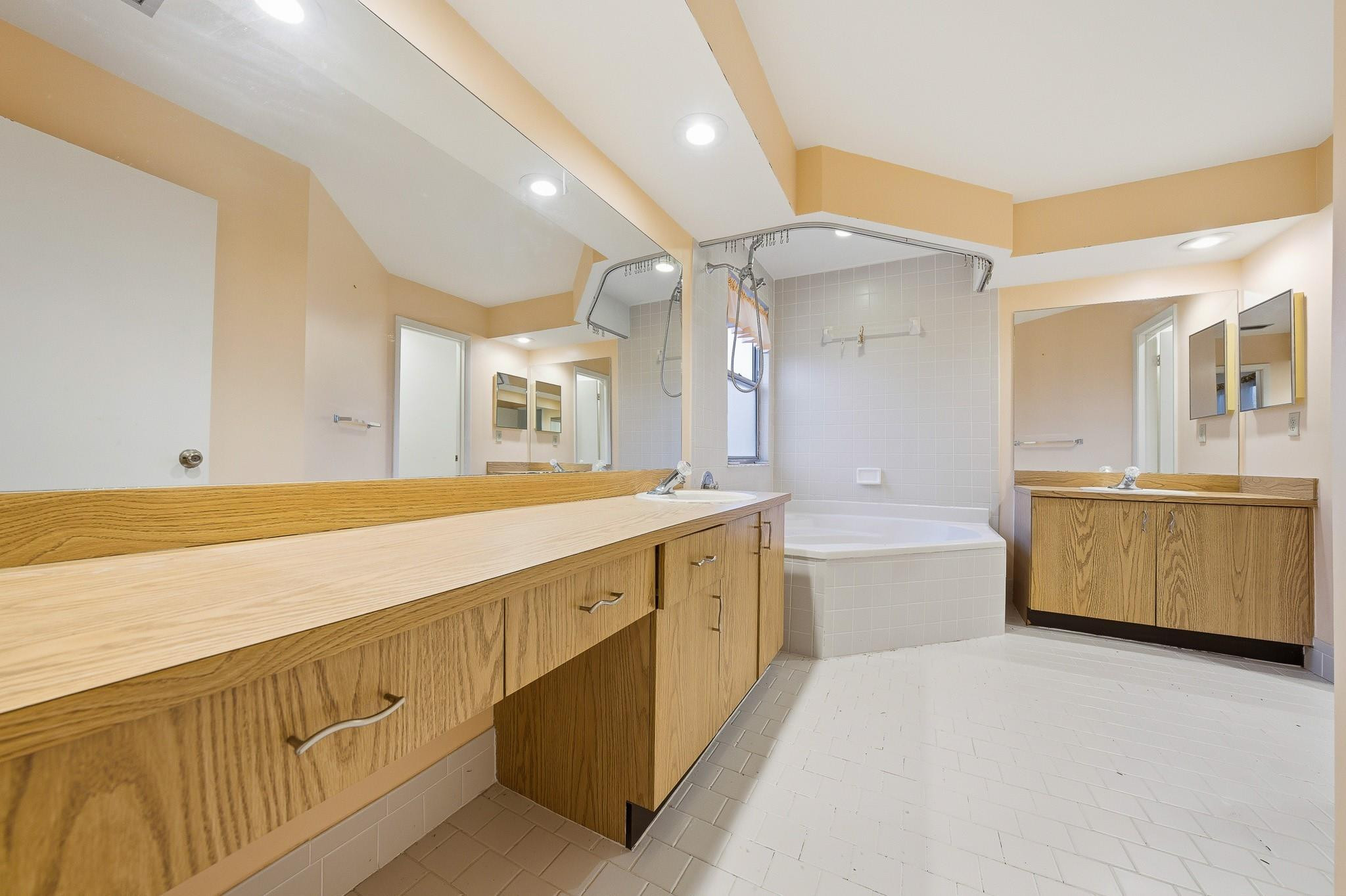3091 Venice Way