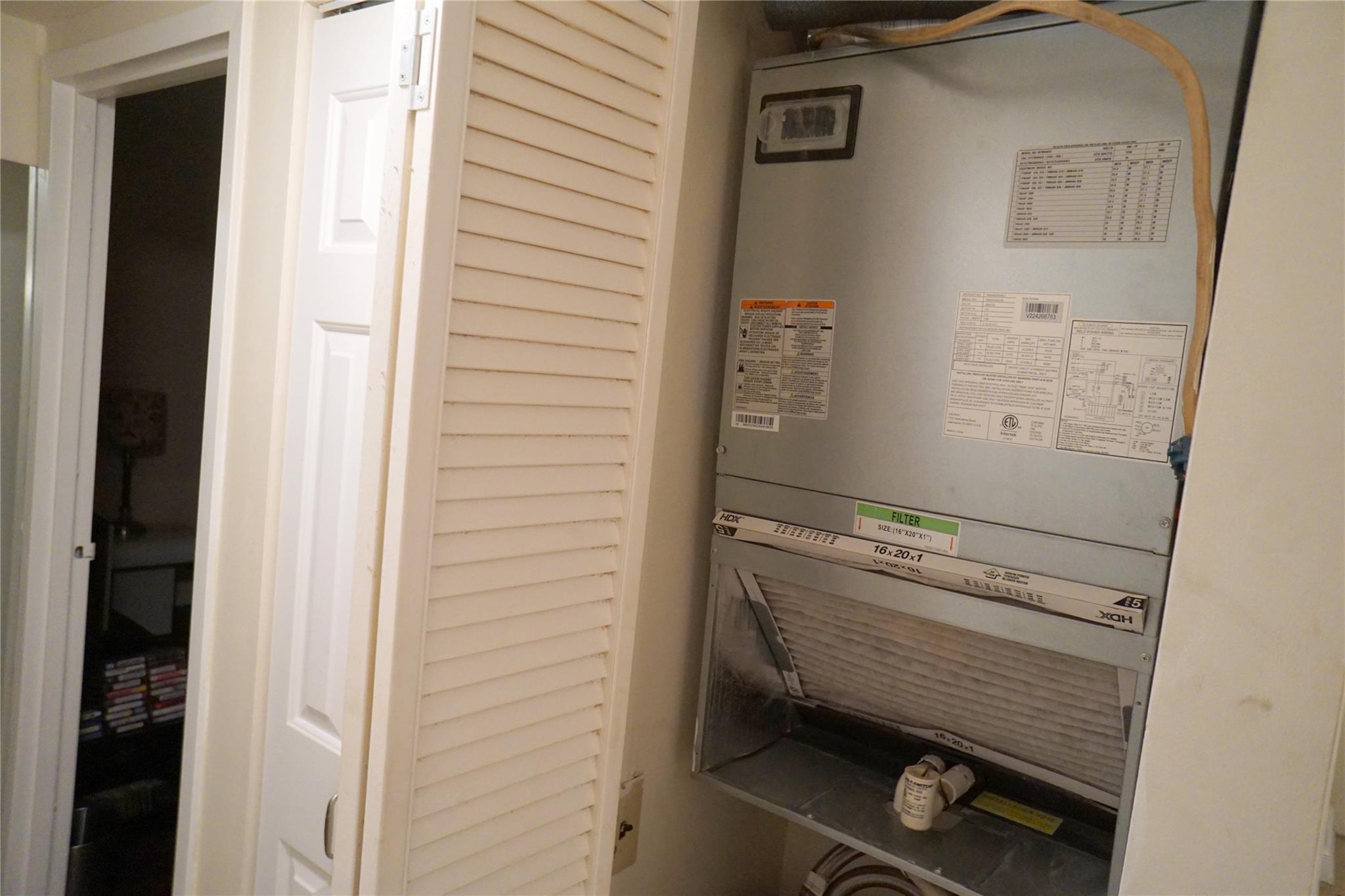 2851 Somerset Dr 103