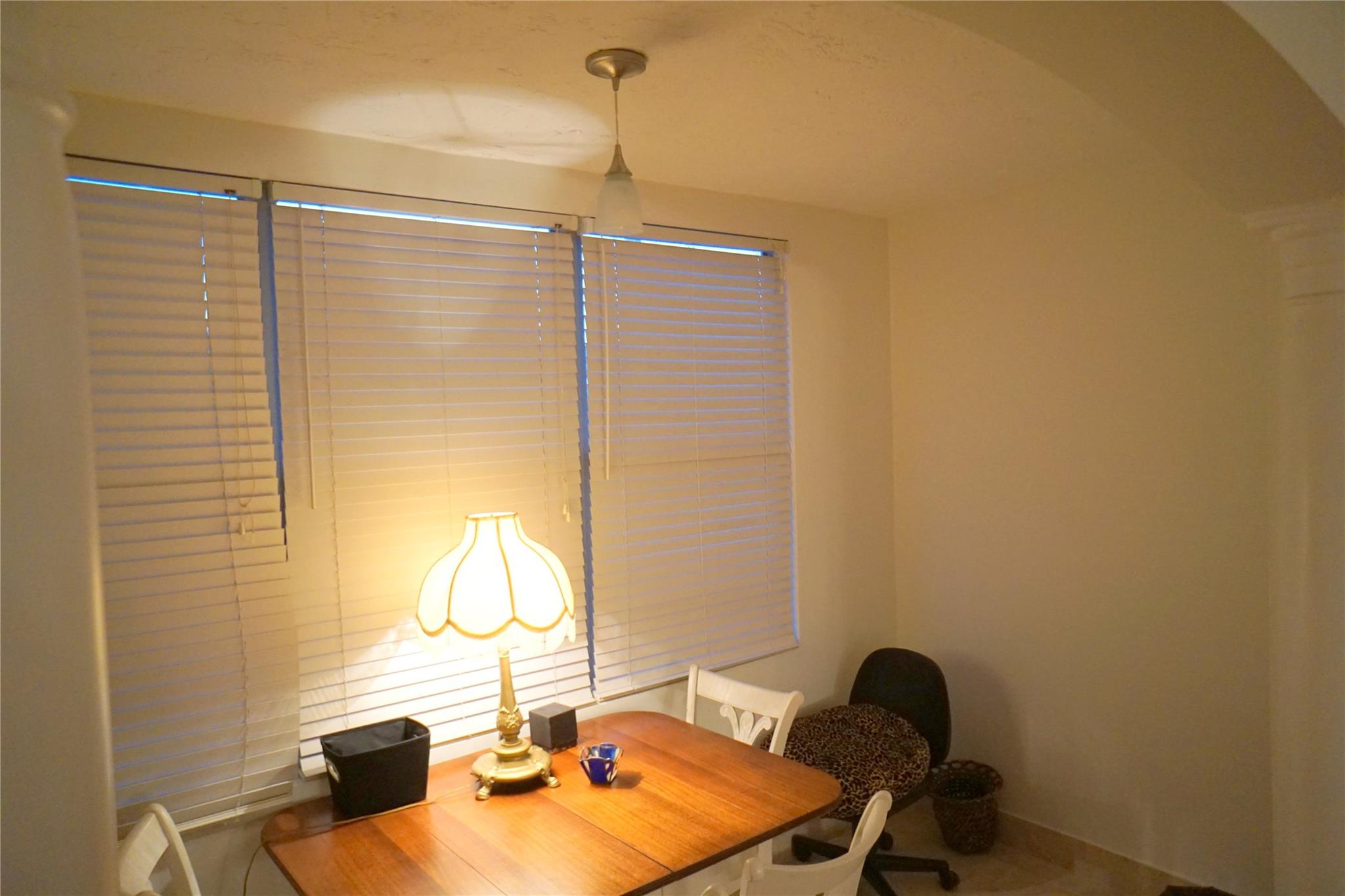 2851 Somerset Dr 103