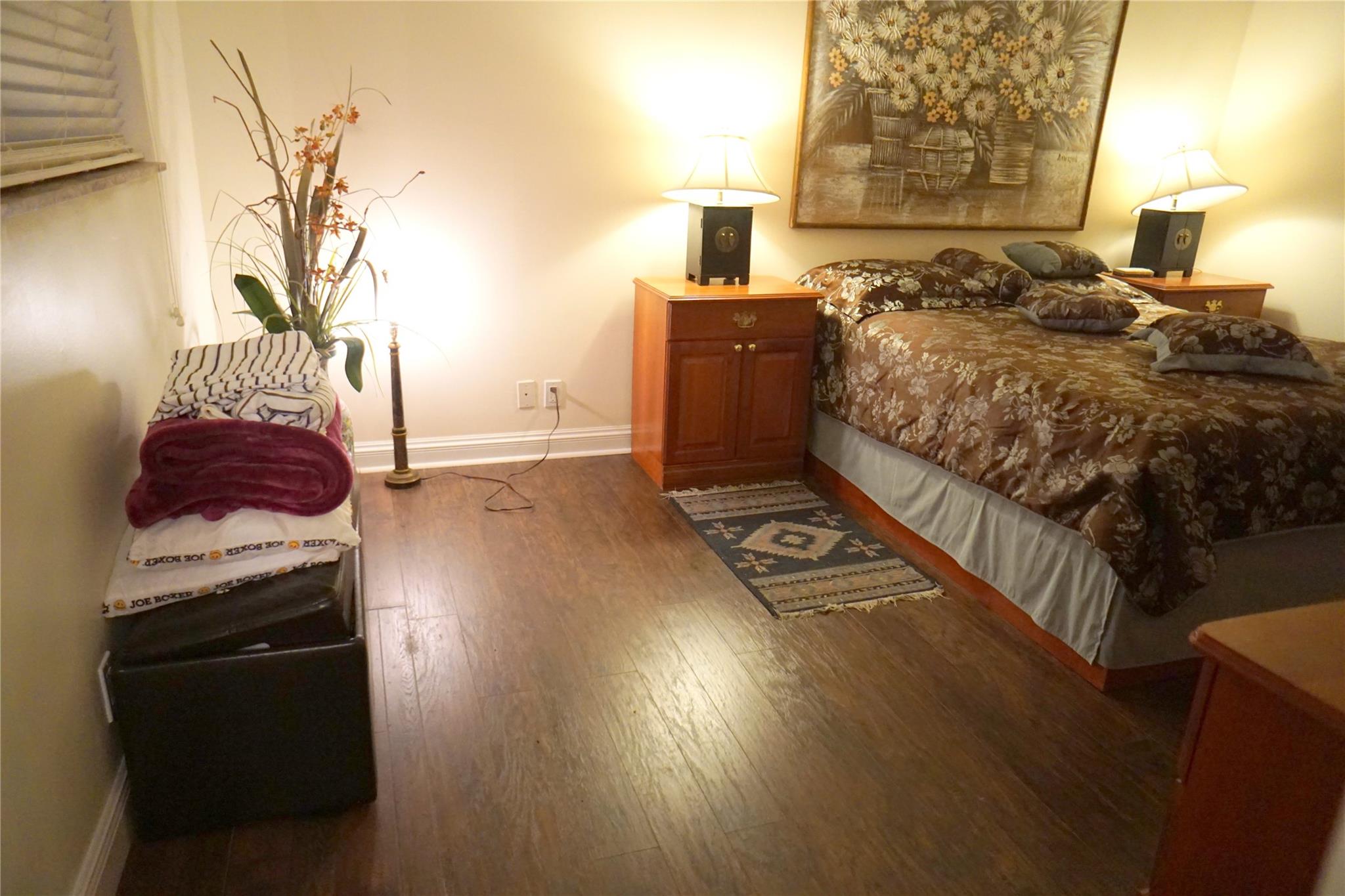 2851 Somerset Dr 103