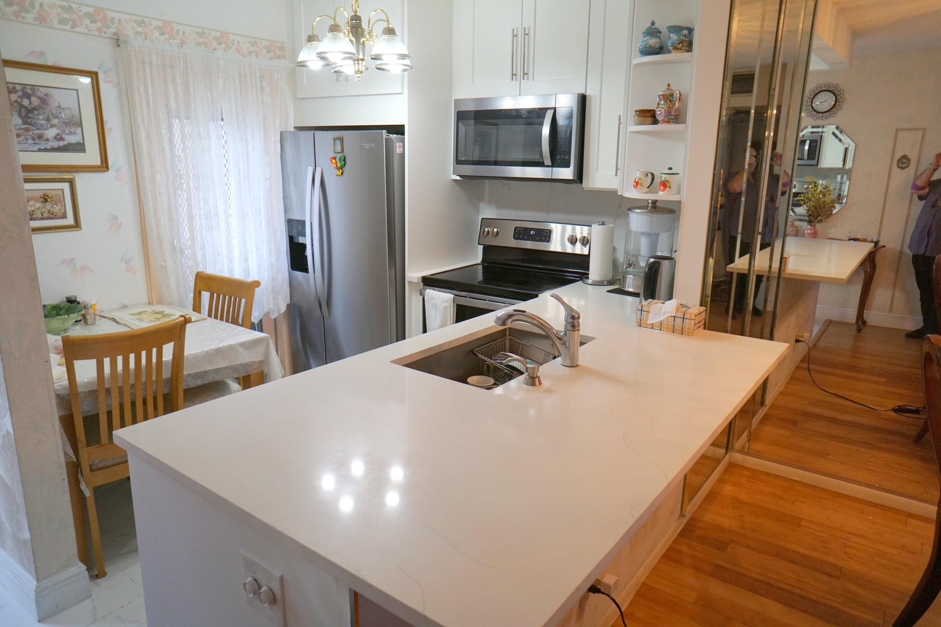 3400 NW 48th Ave 502