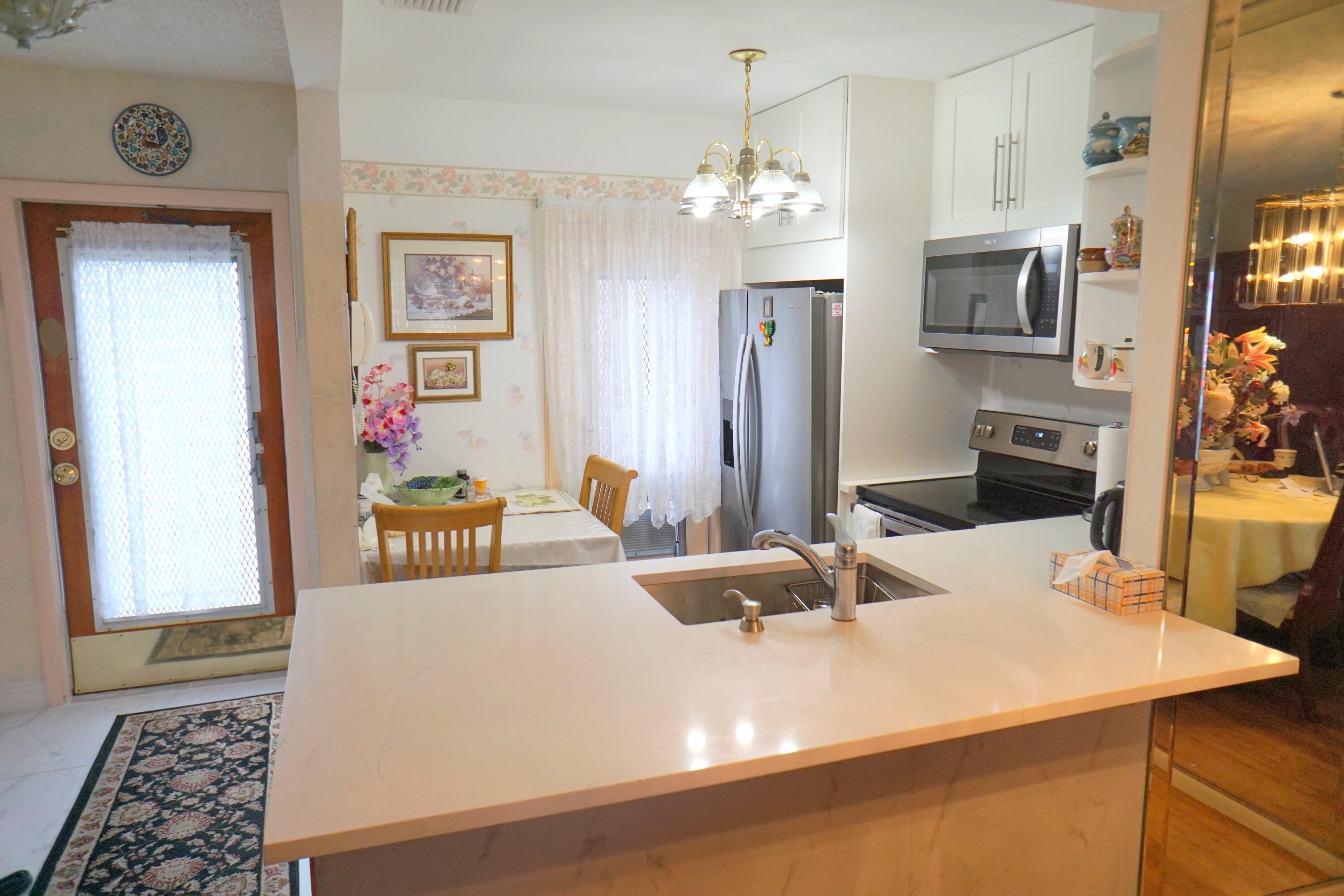 3400 NW 48th Ave 502