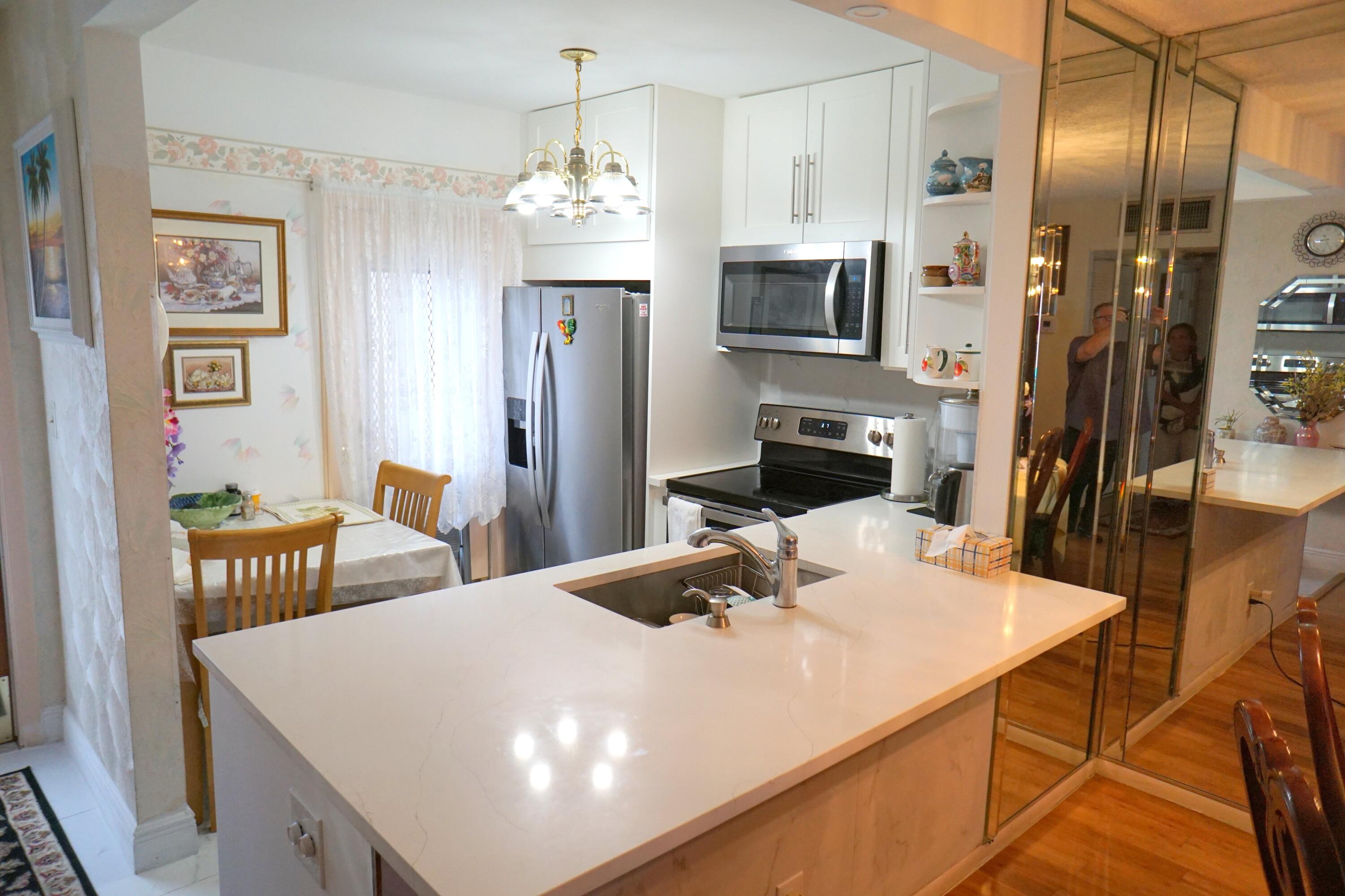 3400 NW 48th Ave 502