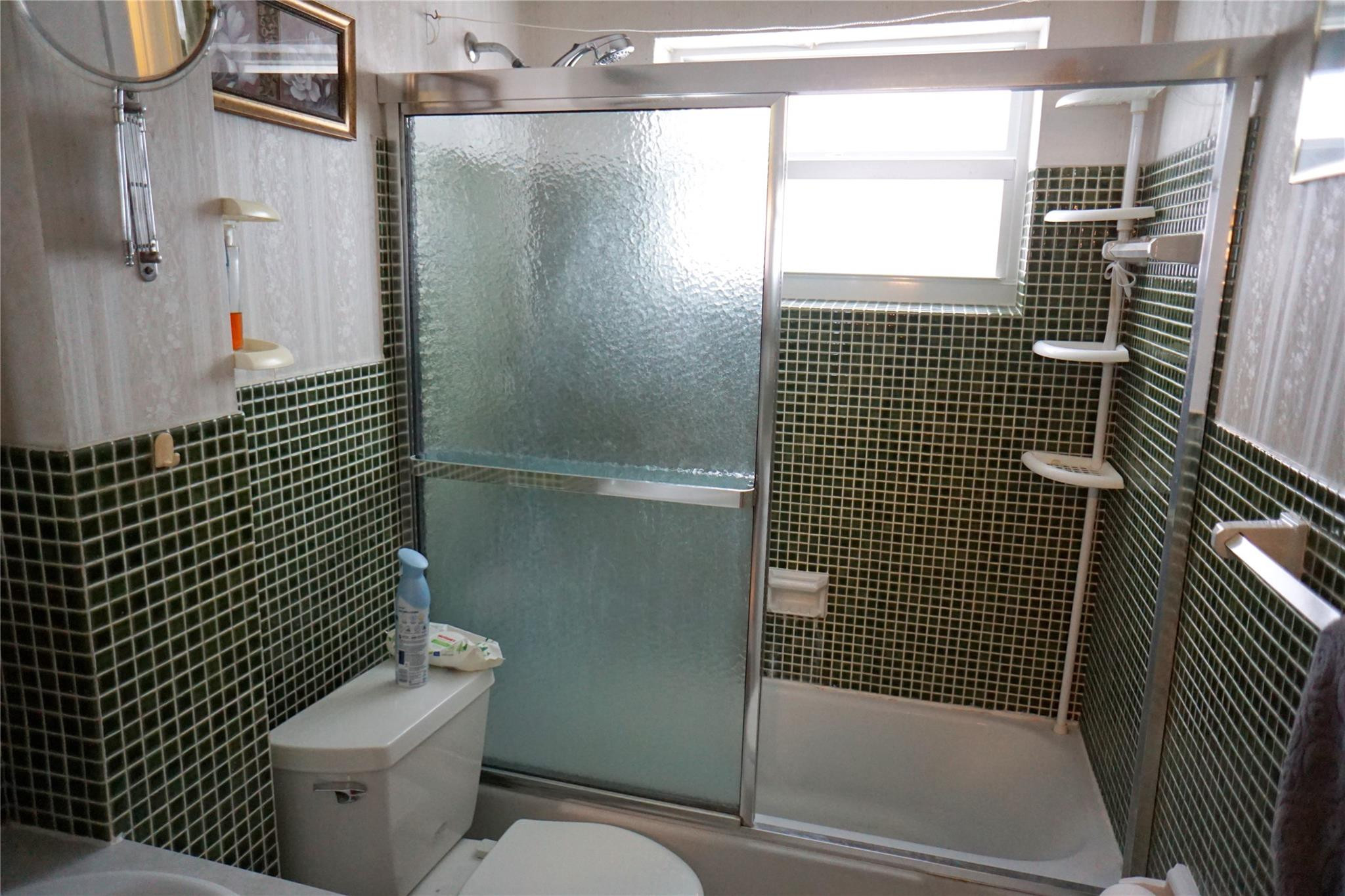 160 NE 8th Ave 25 B