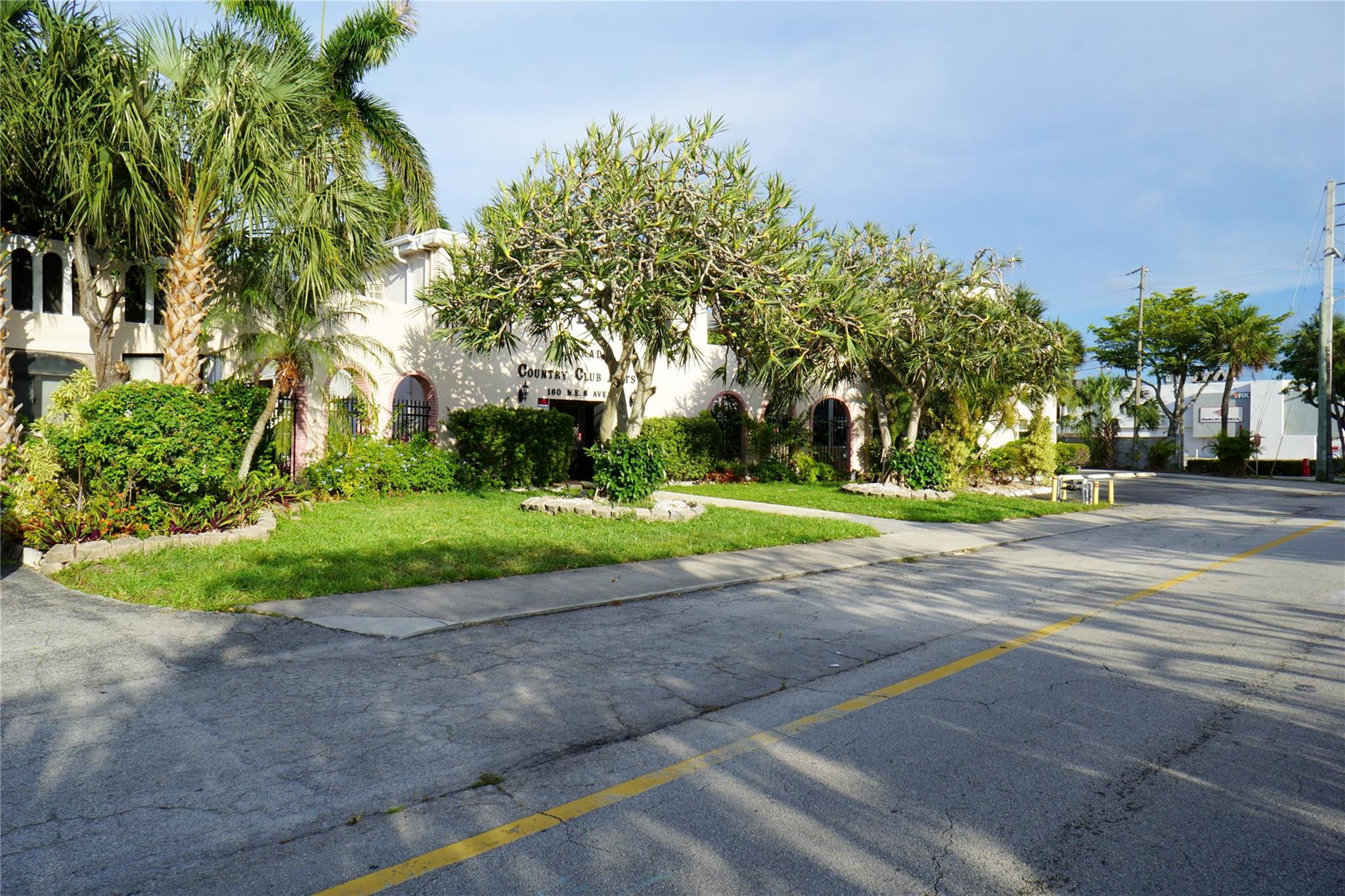 160 NE 8th Ave 25 B