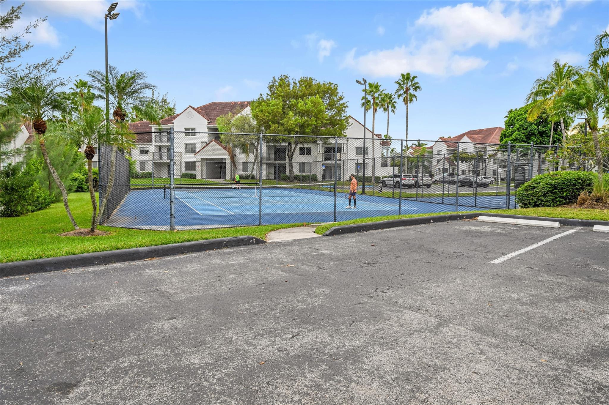 2711 Ocean Club Blvd 204