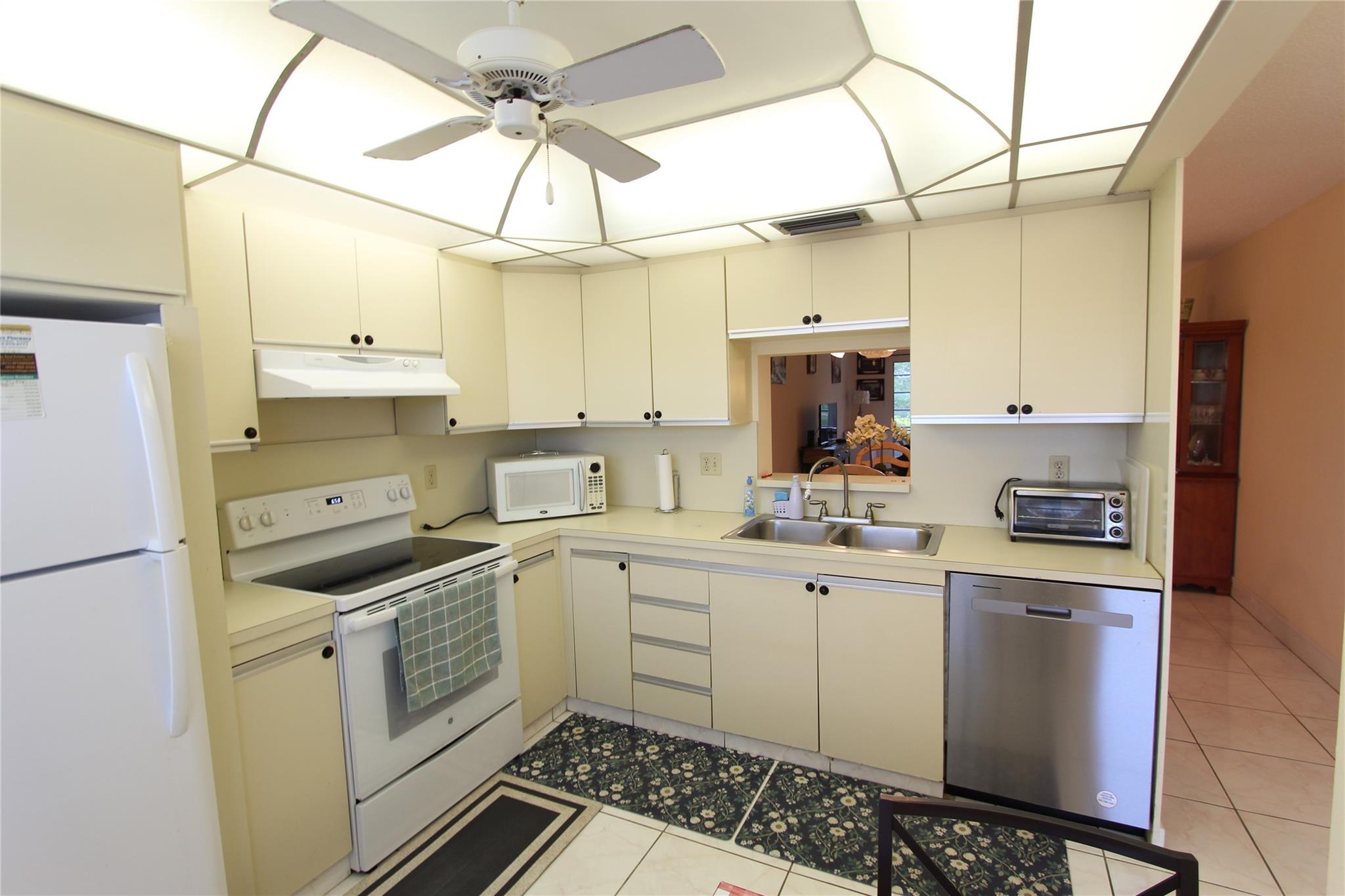 3201 Portofino Pt E3