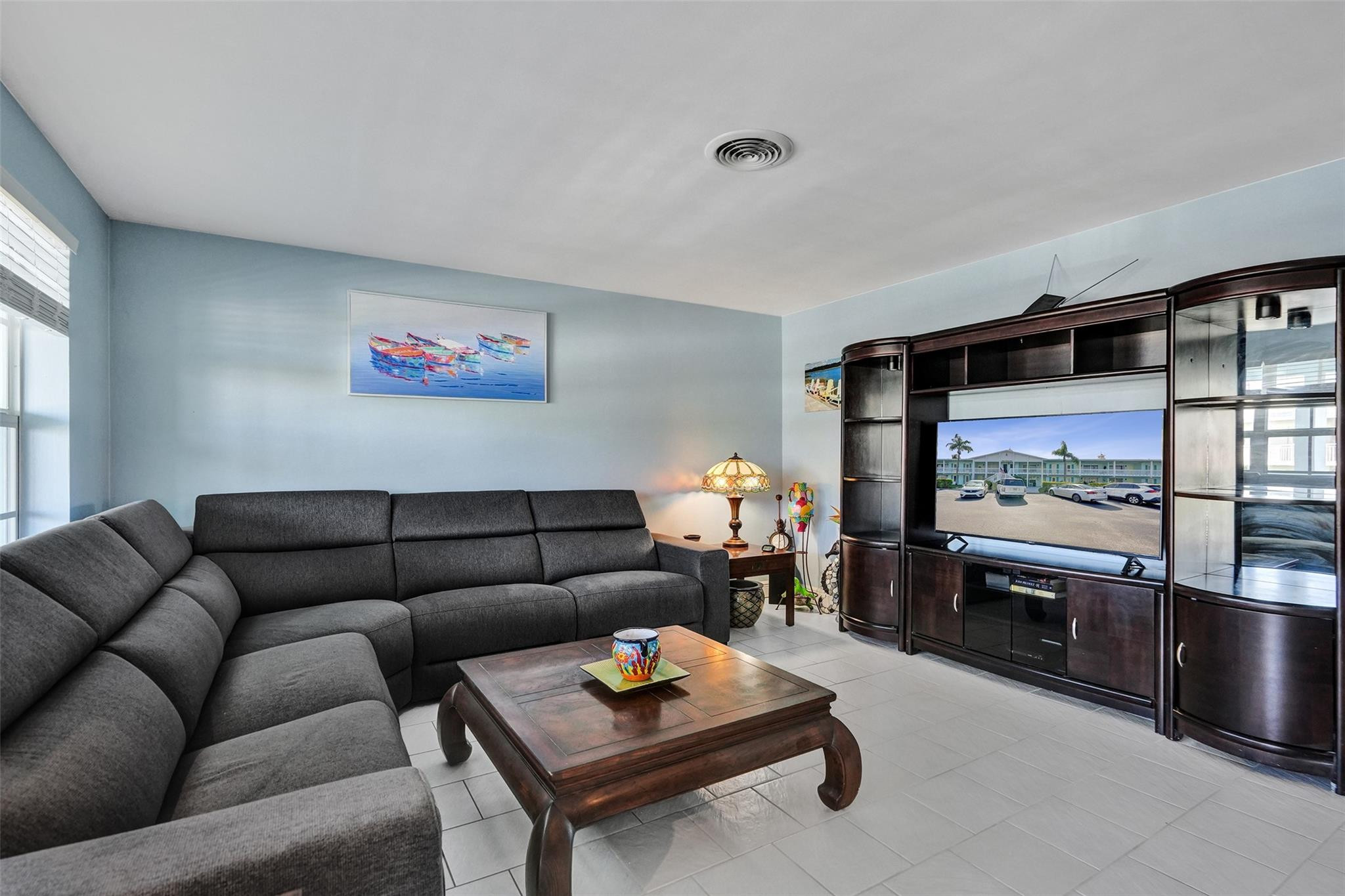 931 SE 9th Ave 13