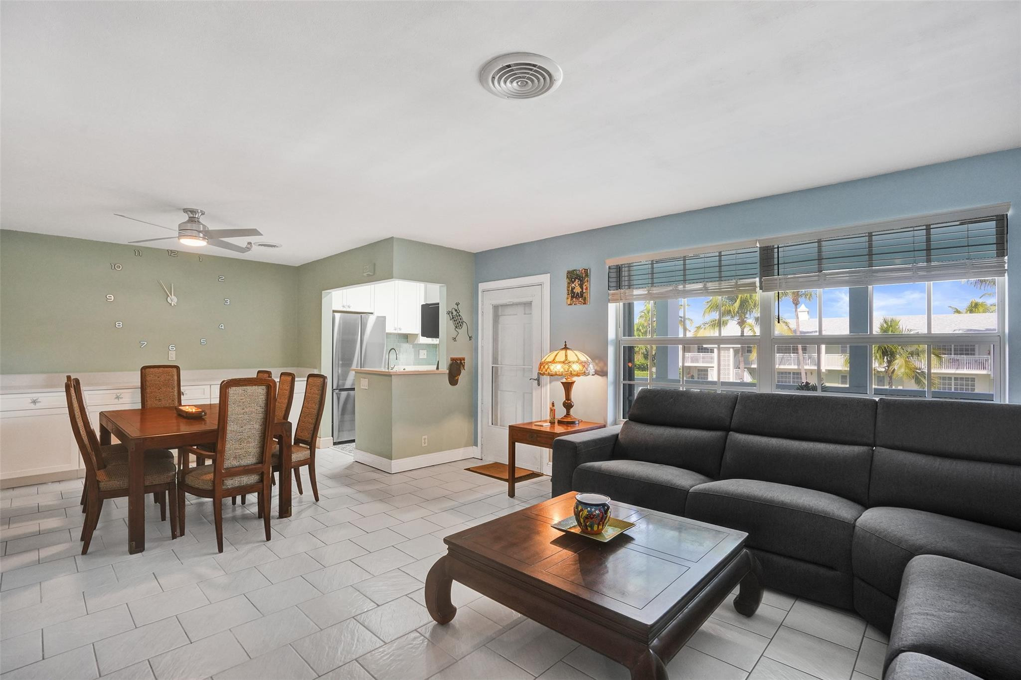 931 SE 9th Ave 13