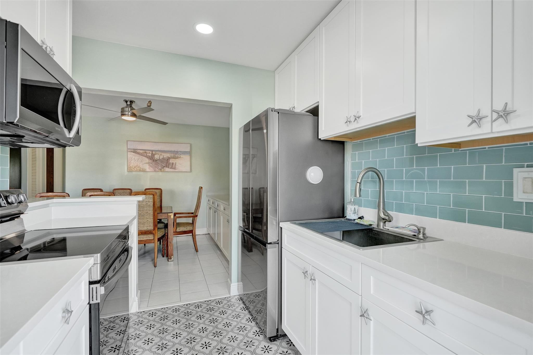 931 SE 9th Ave 13