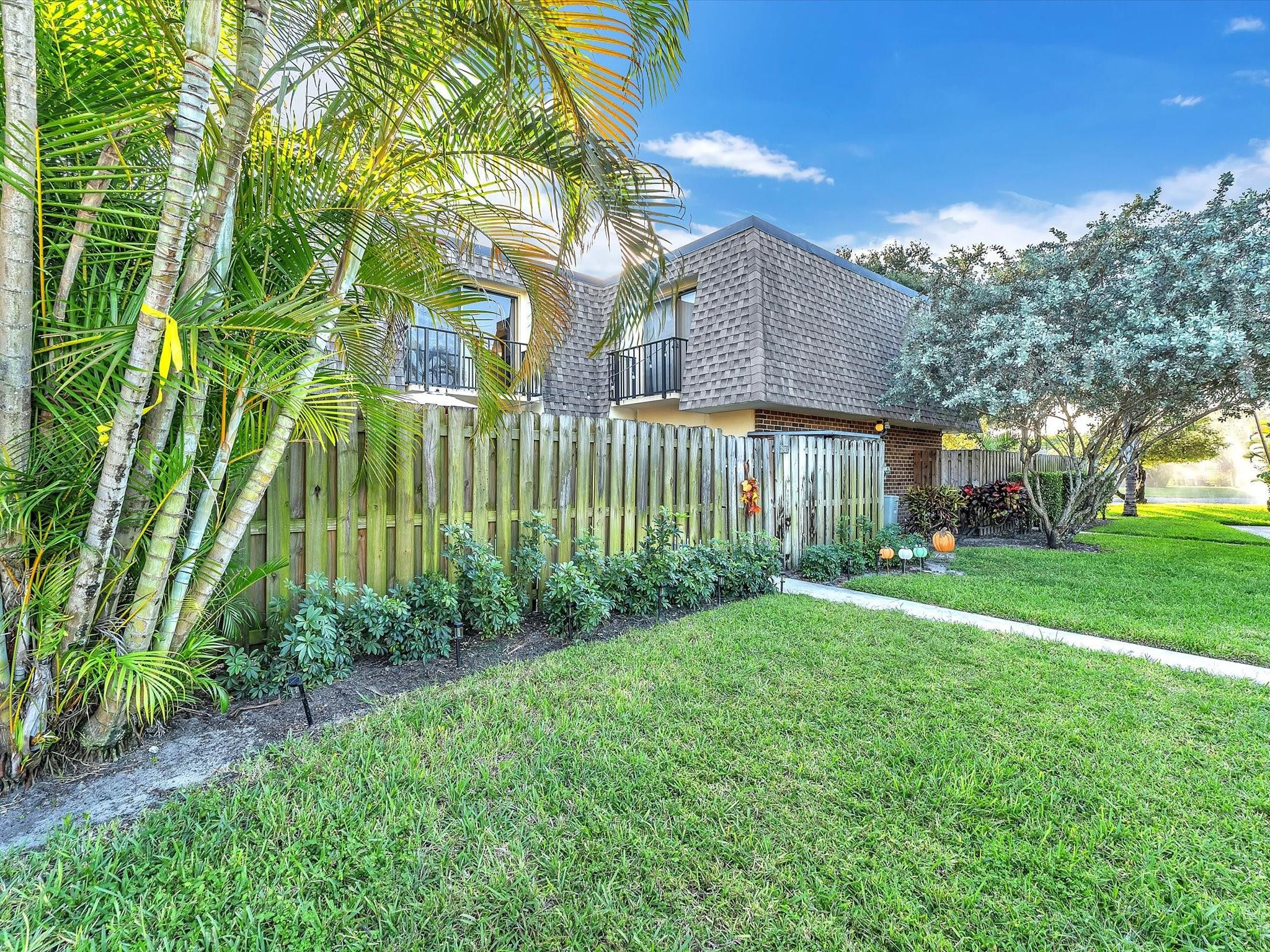 2947 SW 22nd Cir 28D