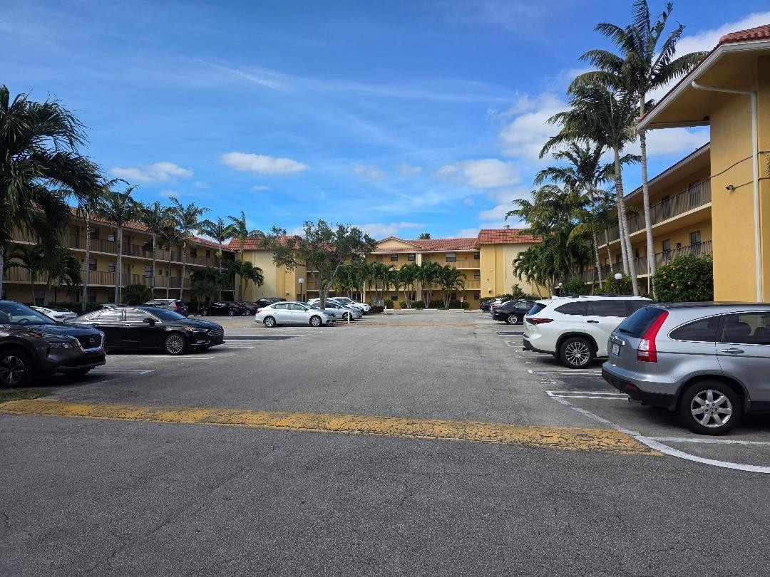 11453 NW 39th Ct 211