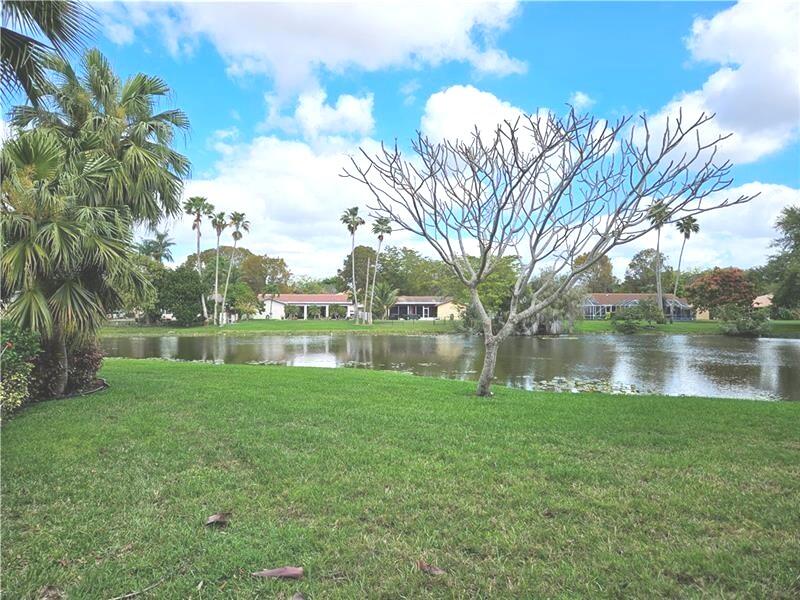 11453 NW 39th Ct 211