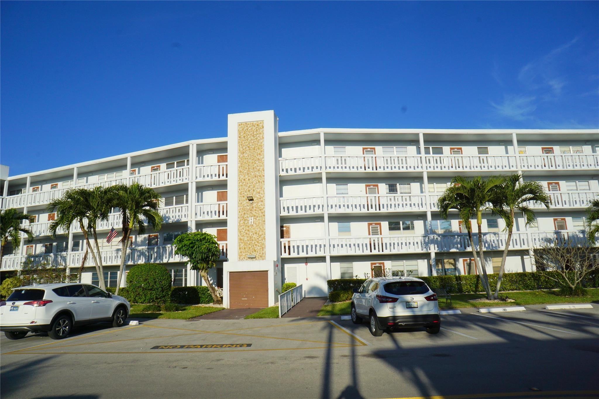 4029 Newport H 4029