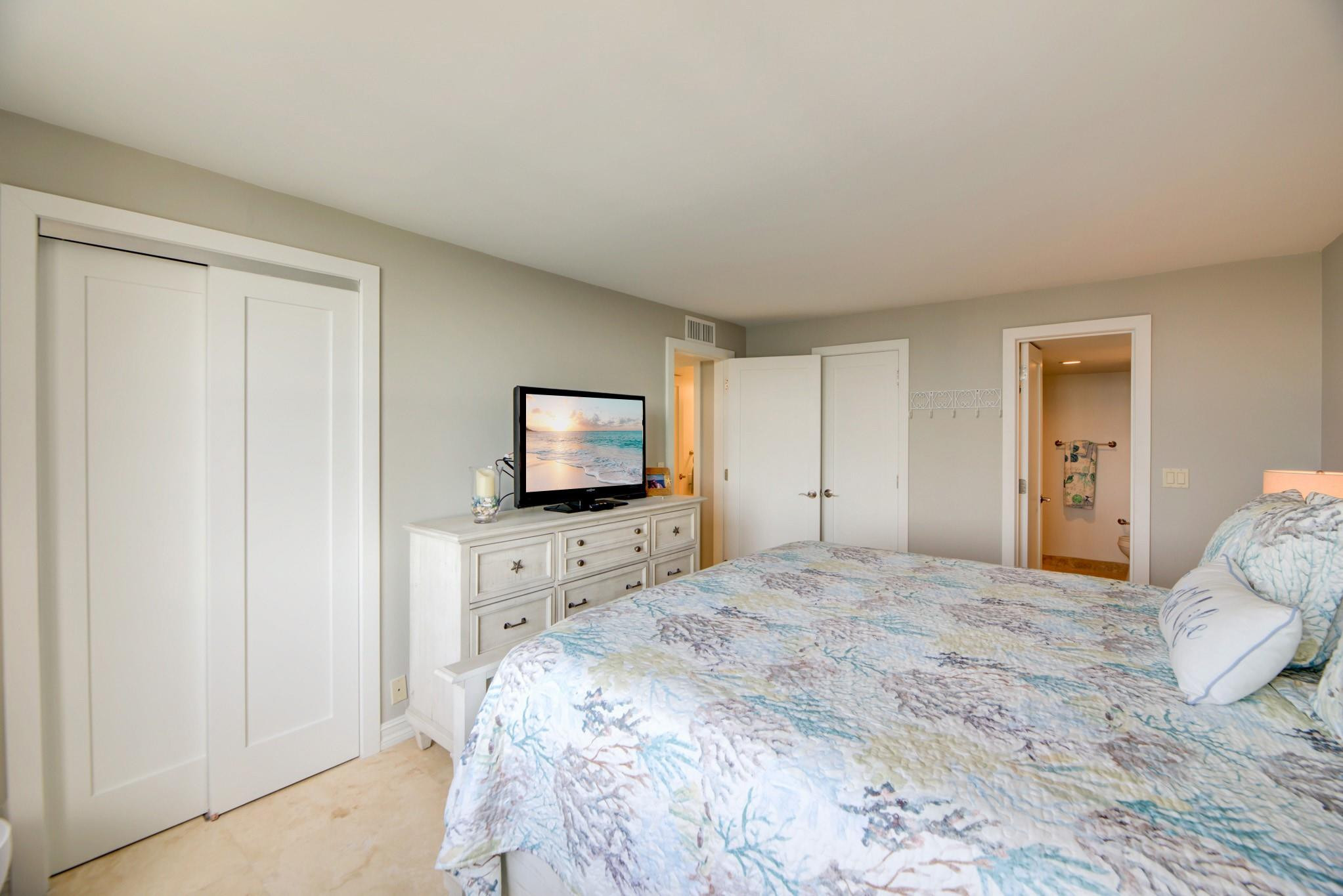 1 Las Olas Circle 1205