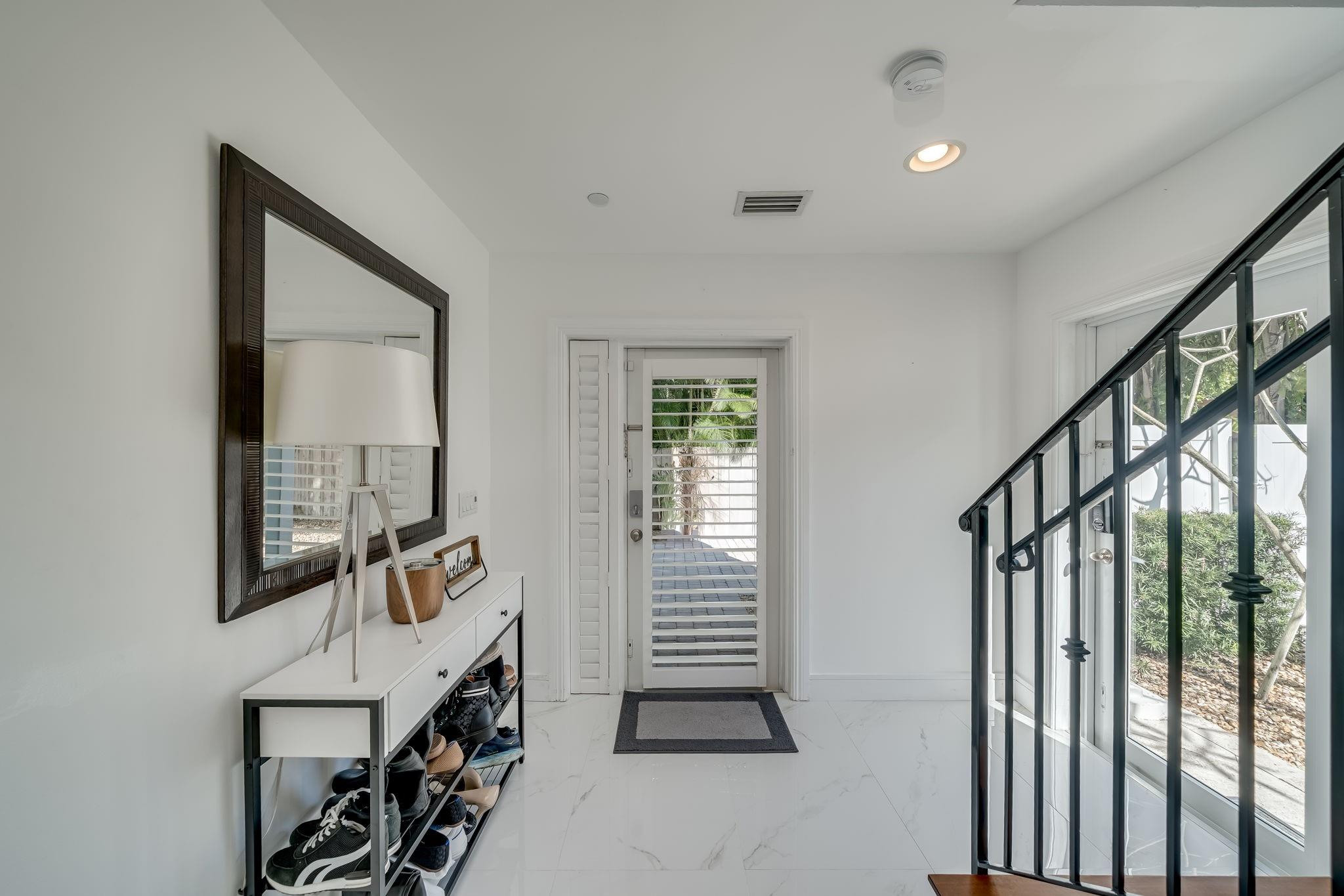 1112 NE 17th Way 1112