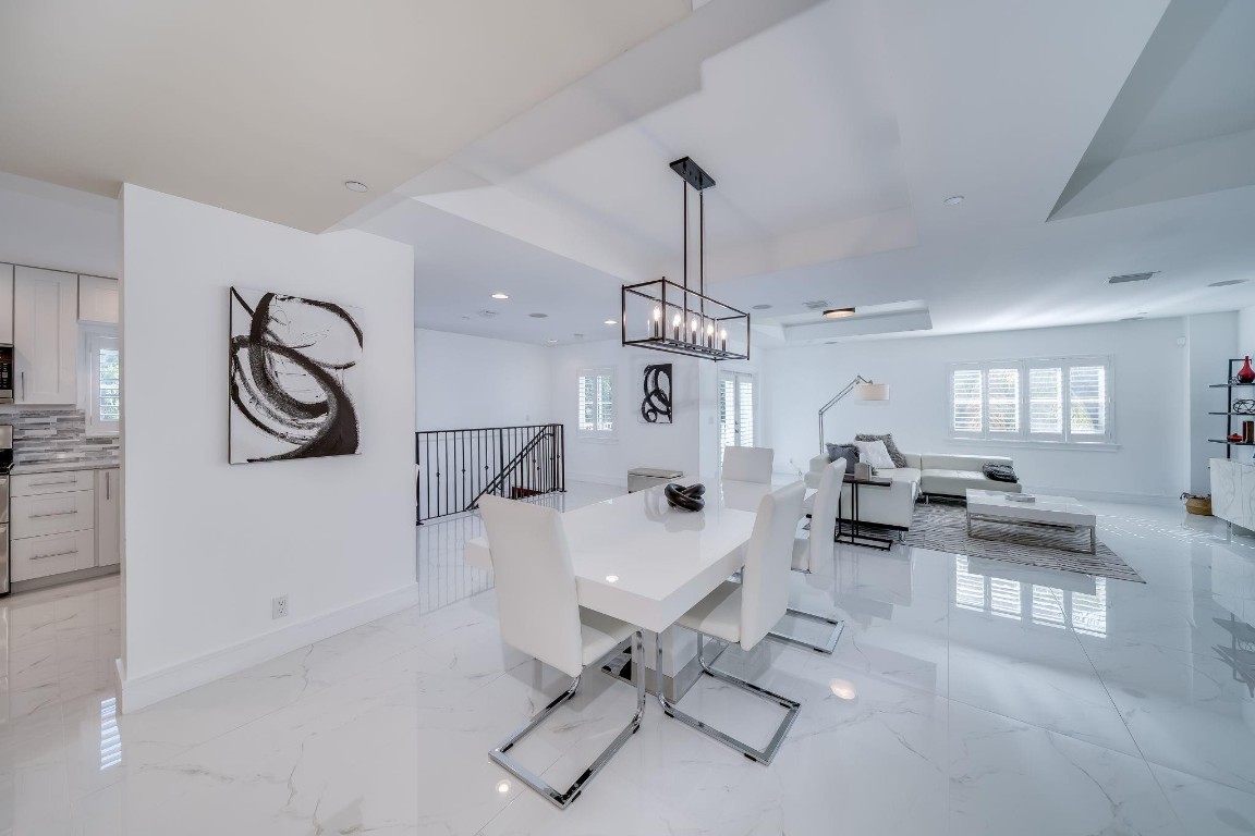 1112 NE 17th Way 1112