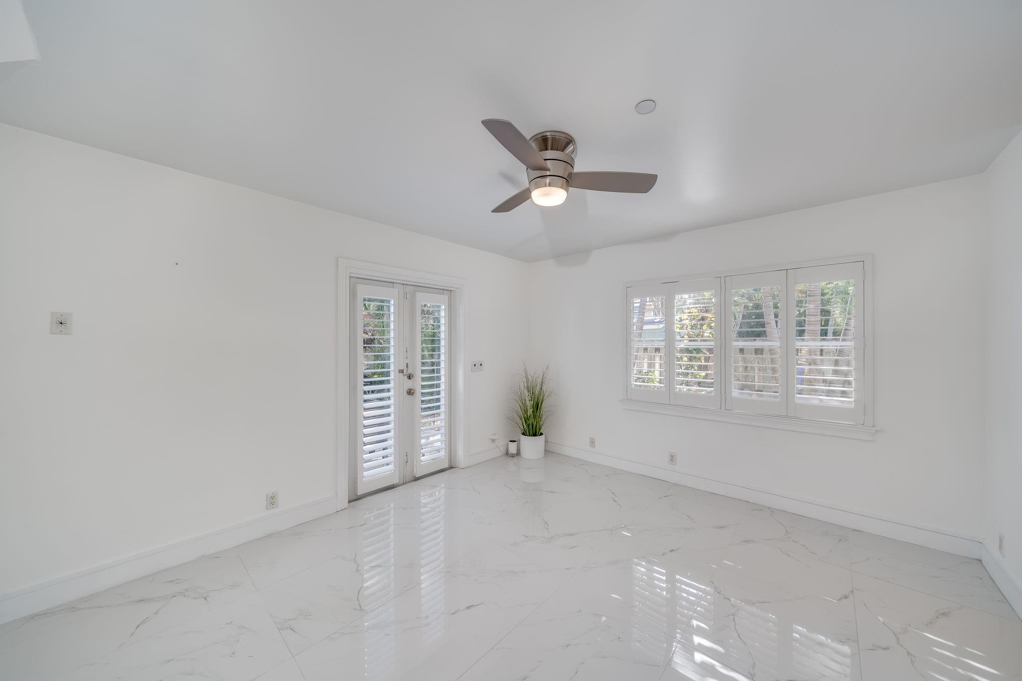 1112 NE 17th Way 1112