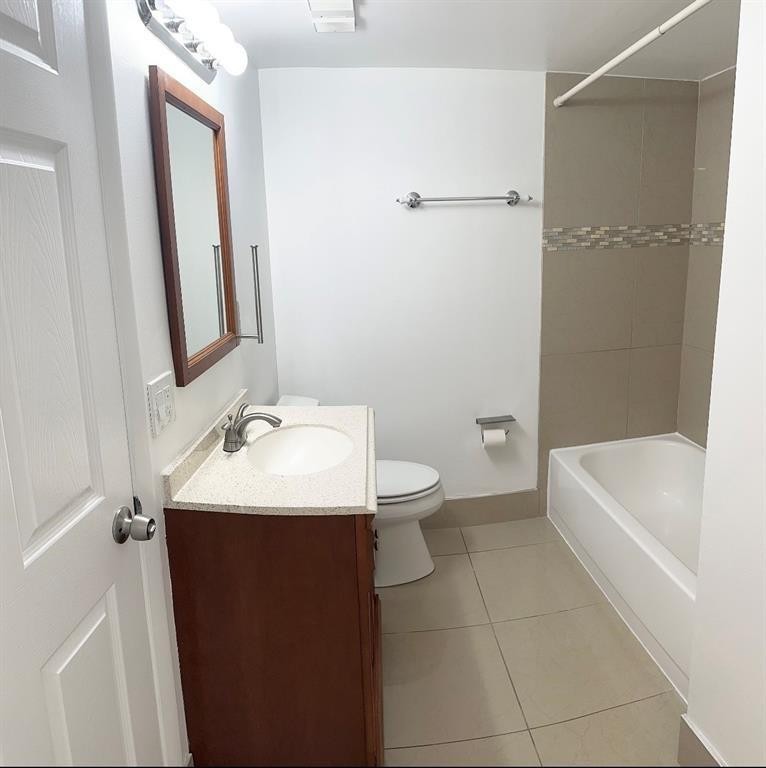 9955 Westview Dr 215