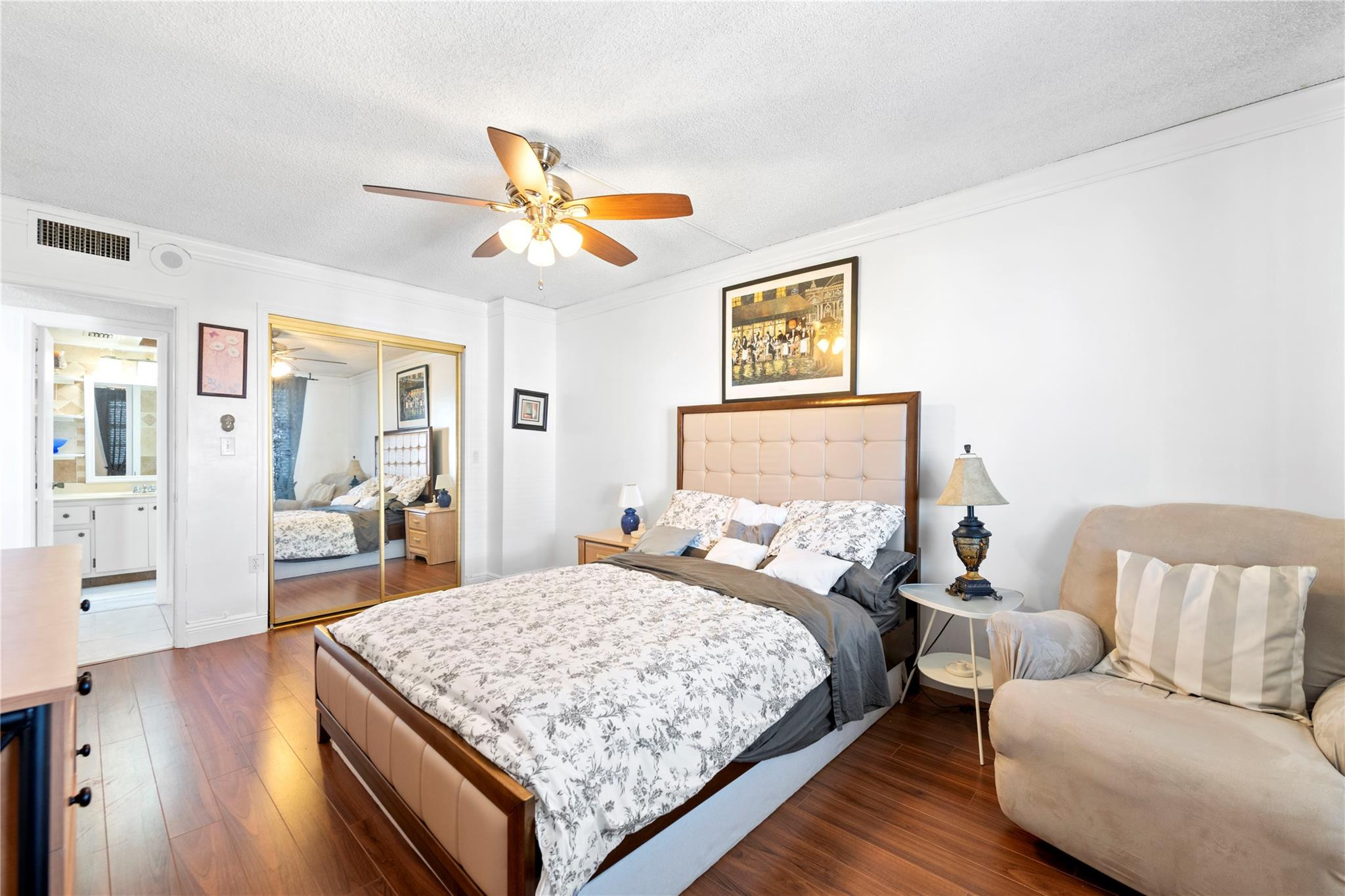 2801 NE 183rd St 1502W