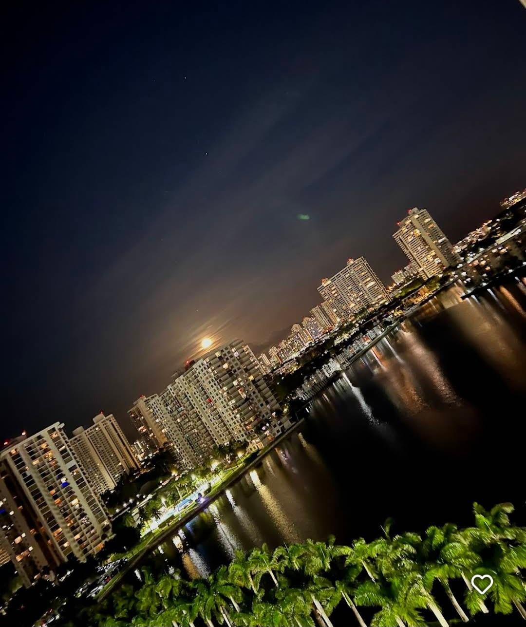 2801 NE 183rd St 1502W