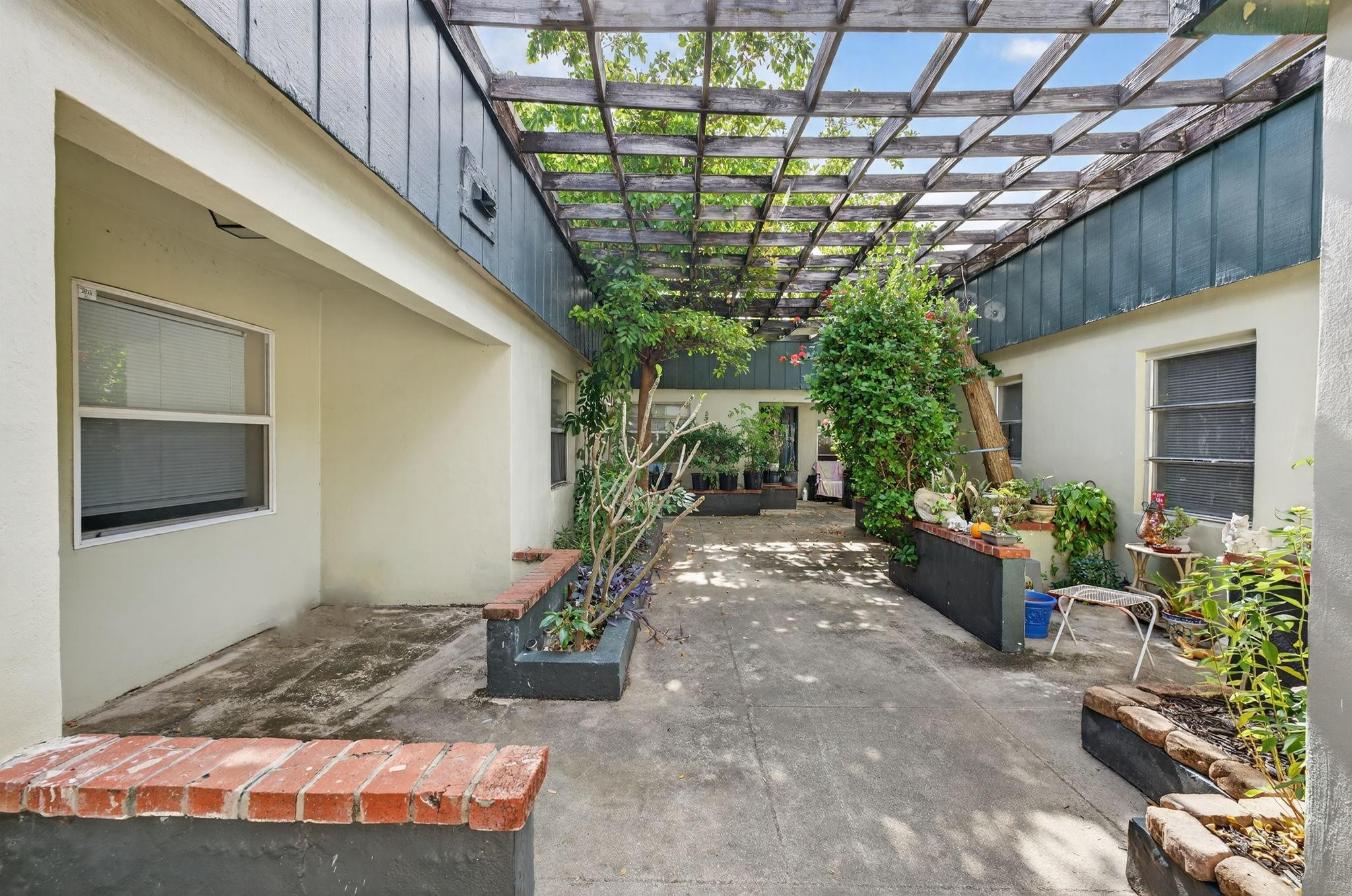 500 SE 23rd Ave
