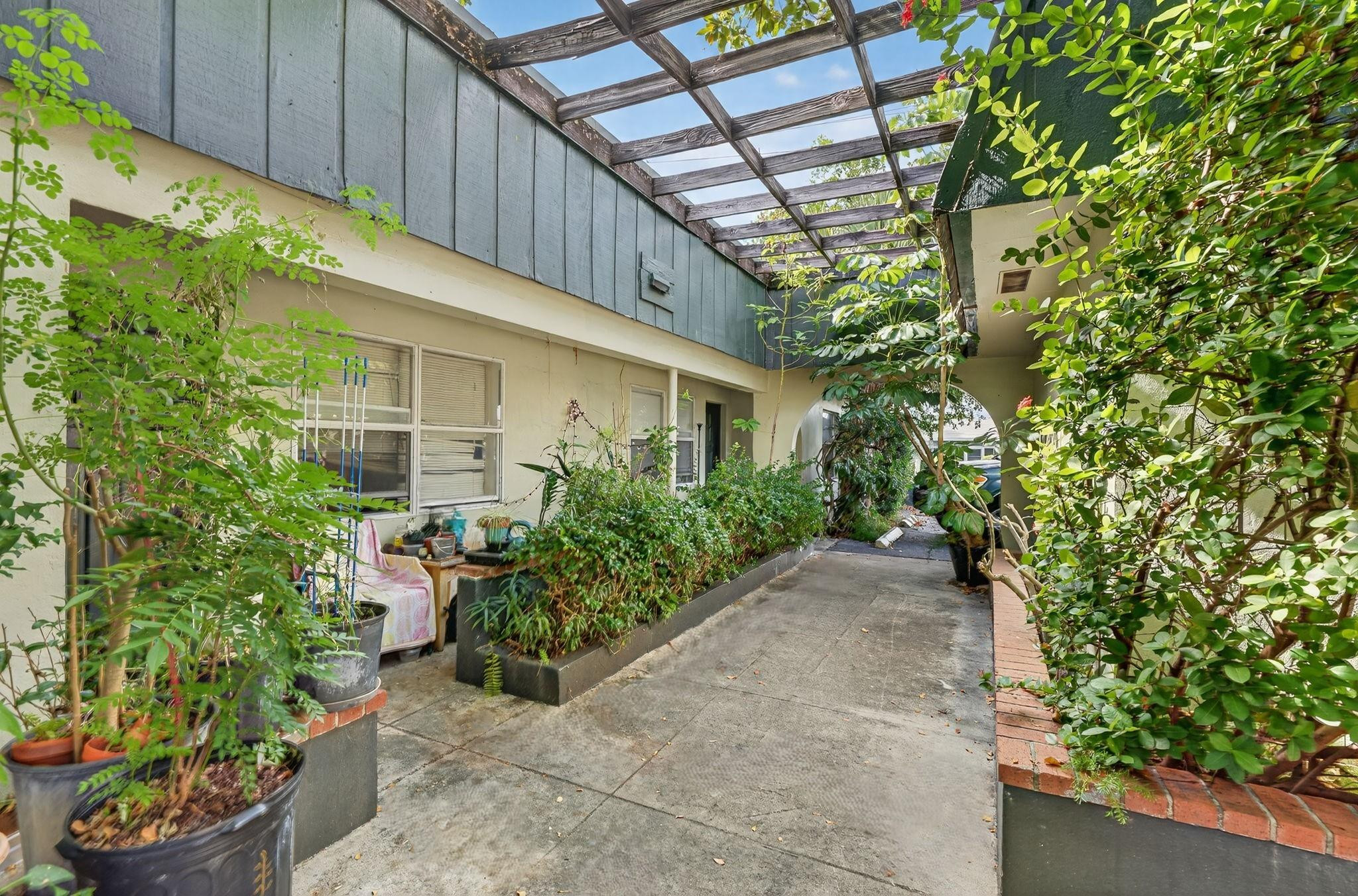 500 SE 23rd Ave