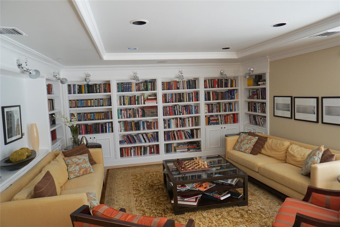 233 S Federal Hwy 312