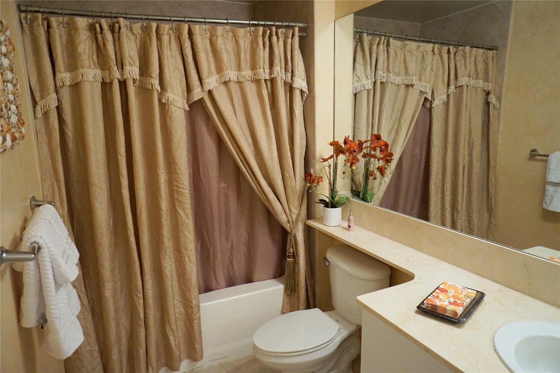 233 S Federal Hwy 312