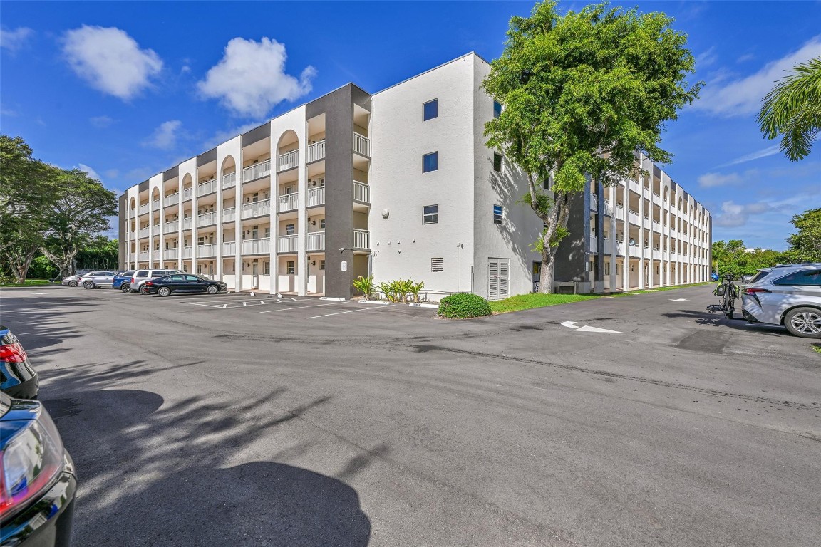 1541 S Ocean Blvd 419