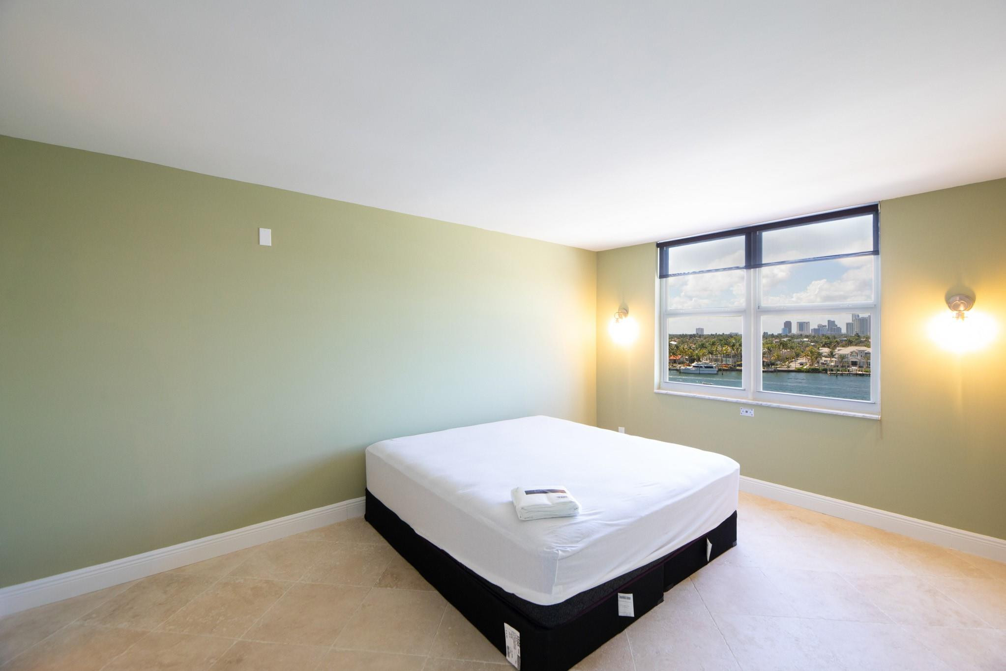 1 Las Olas Circle 605