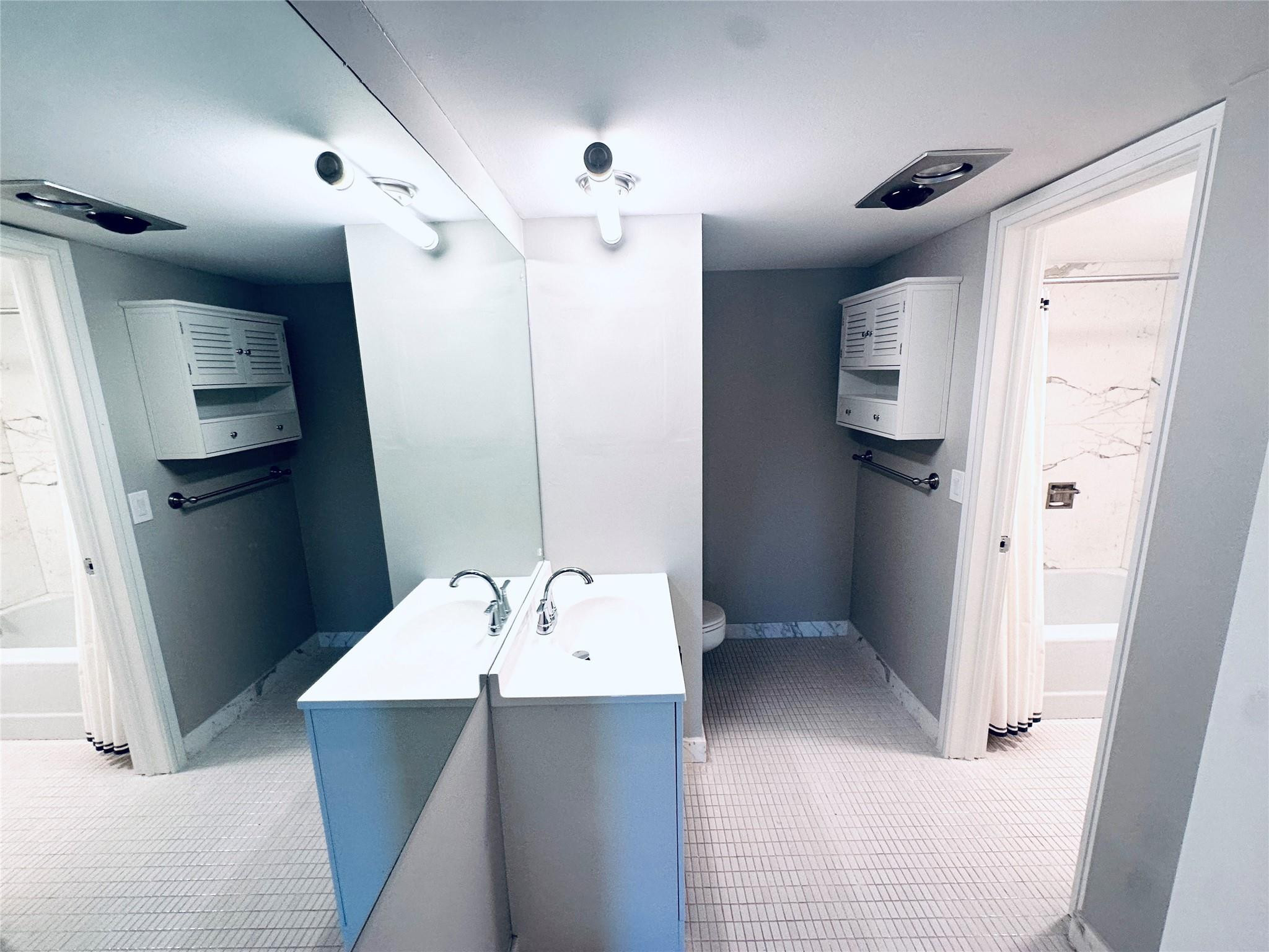 1 Las Olas Circle 605