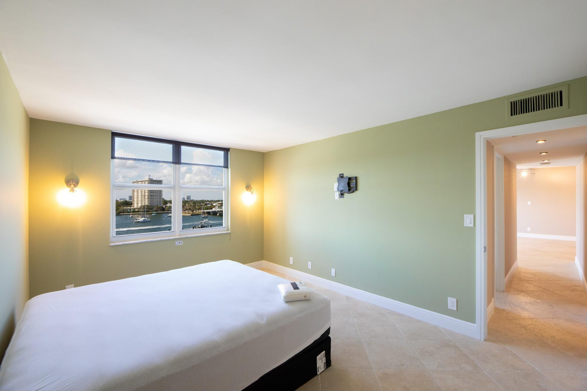 1 Las Olas Circle 605