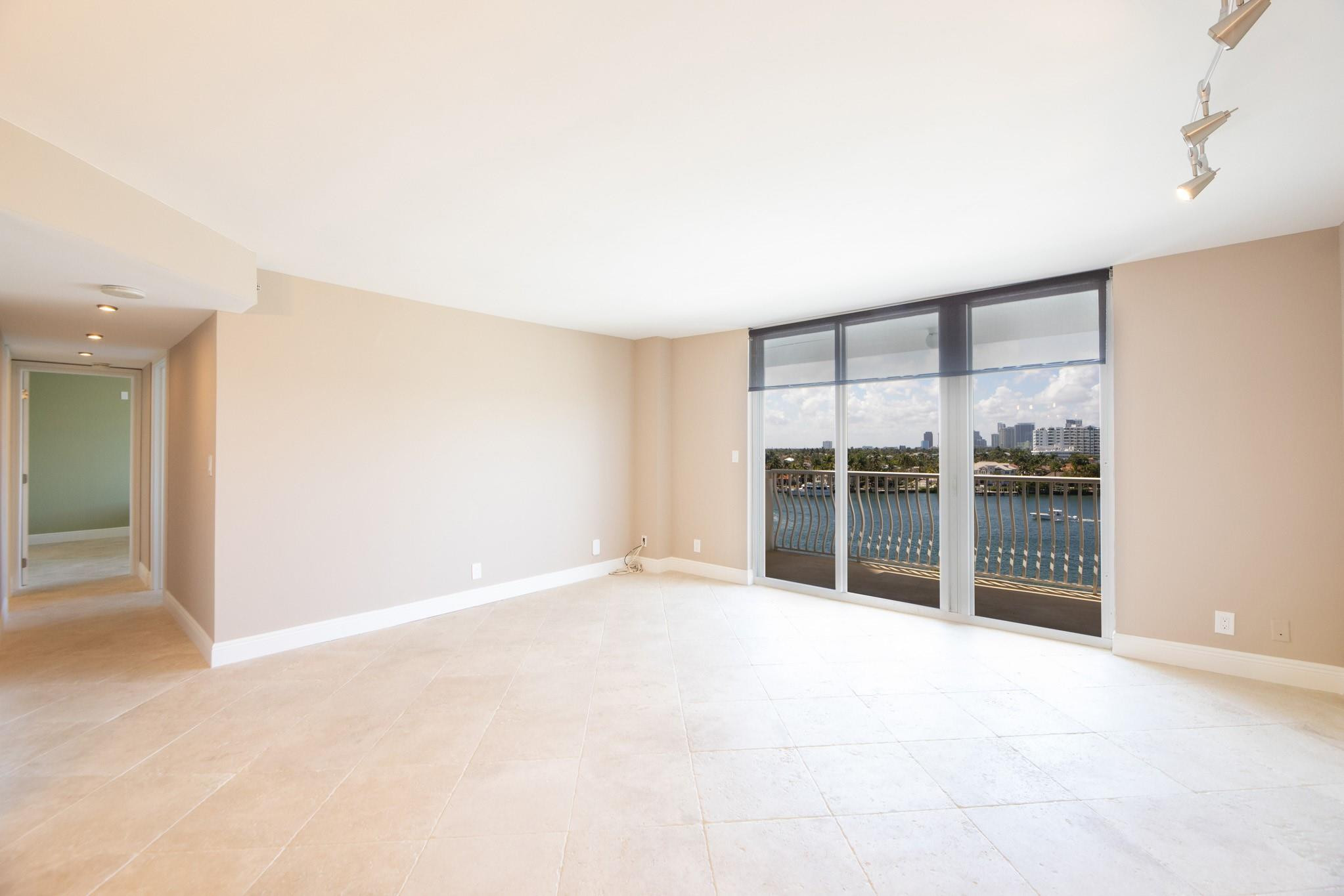 1 Las Olas Circle 605