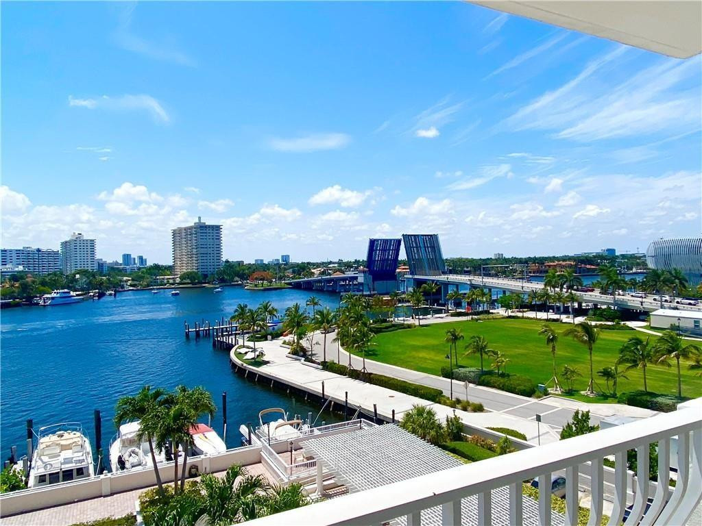 1 Las Olas Circle 605