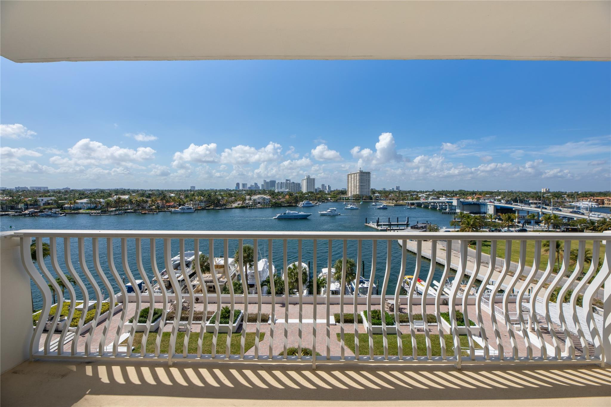 1 Las Olas Circle 605