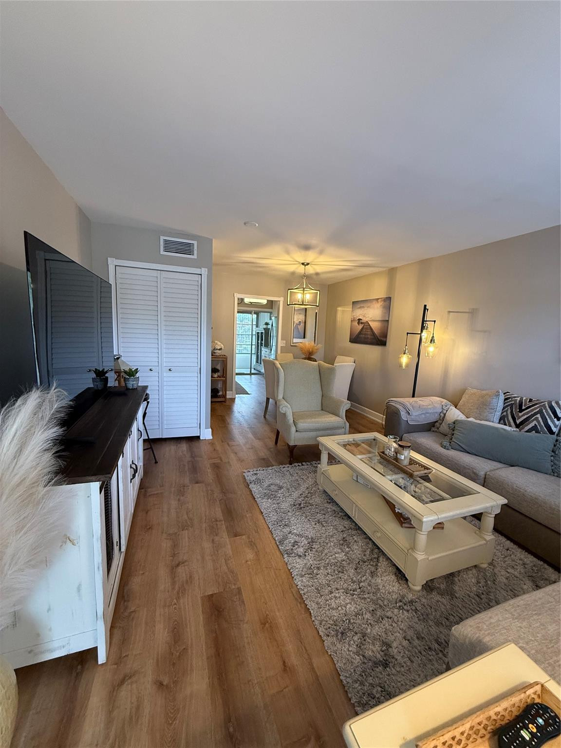 22 Abbey Ln 205