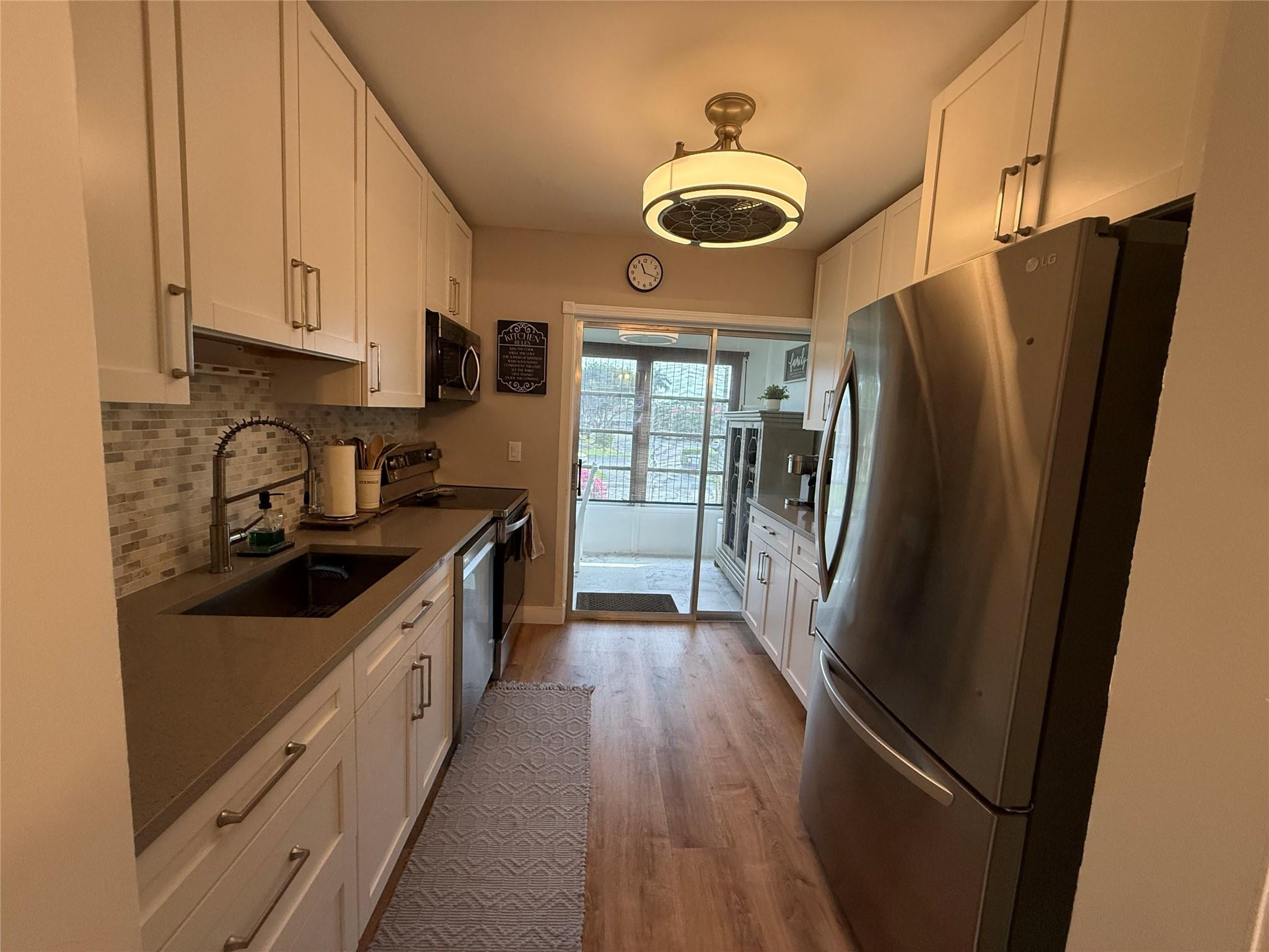 22 Abbey Ln 205