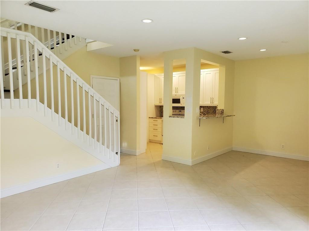 3569 Santa Fe Pl