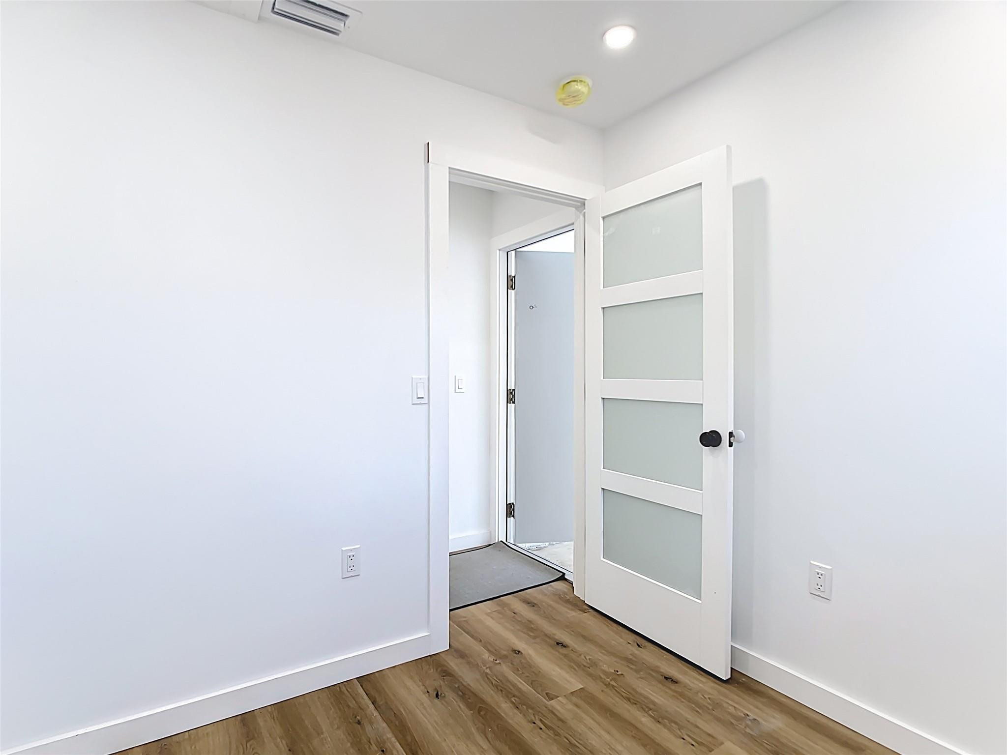 2565 Englewood Road, Venice