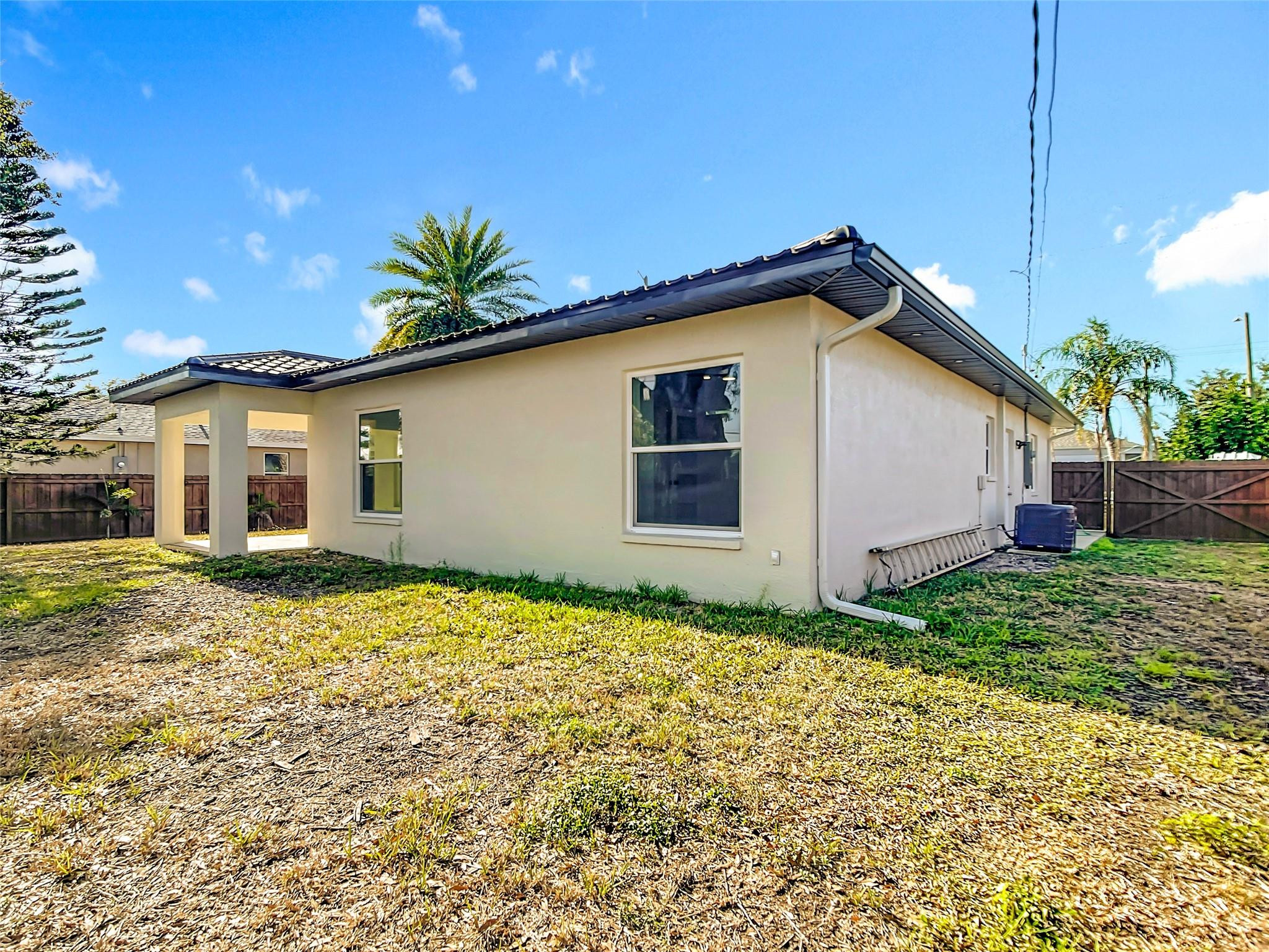 2565 Englewood Road, Venice