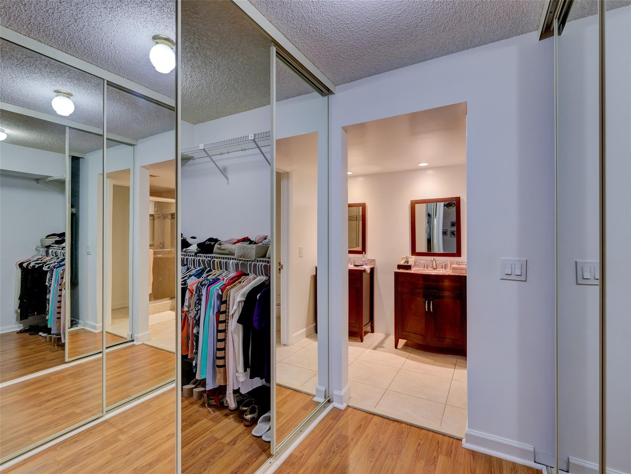 9142 SW 23rd Street D, Davie Unit: D