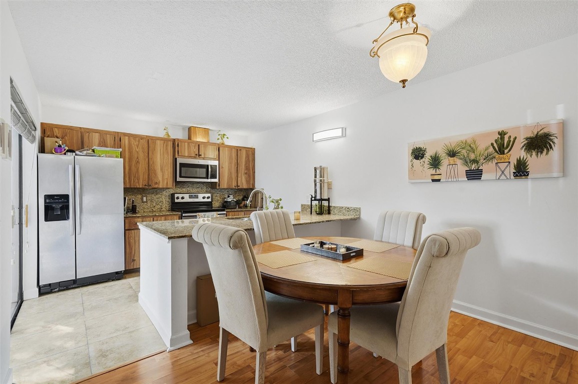 9142 SW 23rd Street D, Davie Unit: D