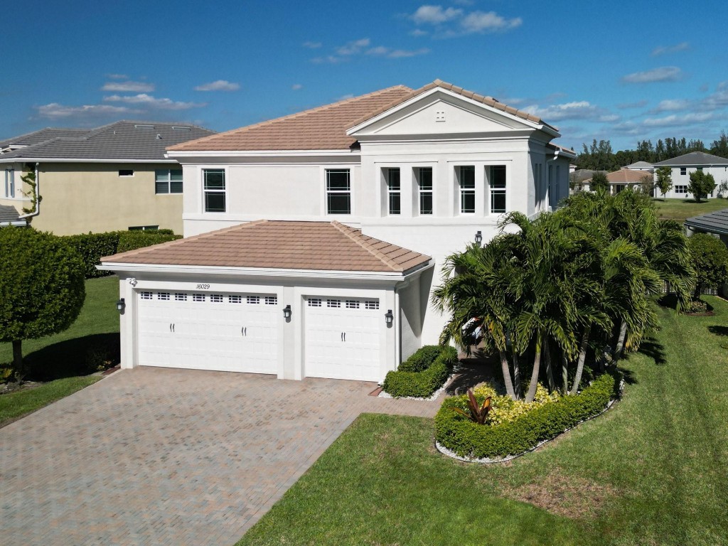 16029 Whippoorwill Circle, Westlake