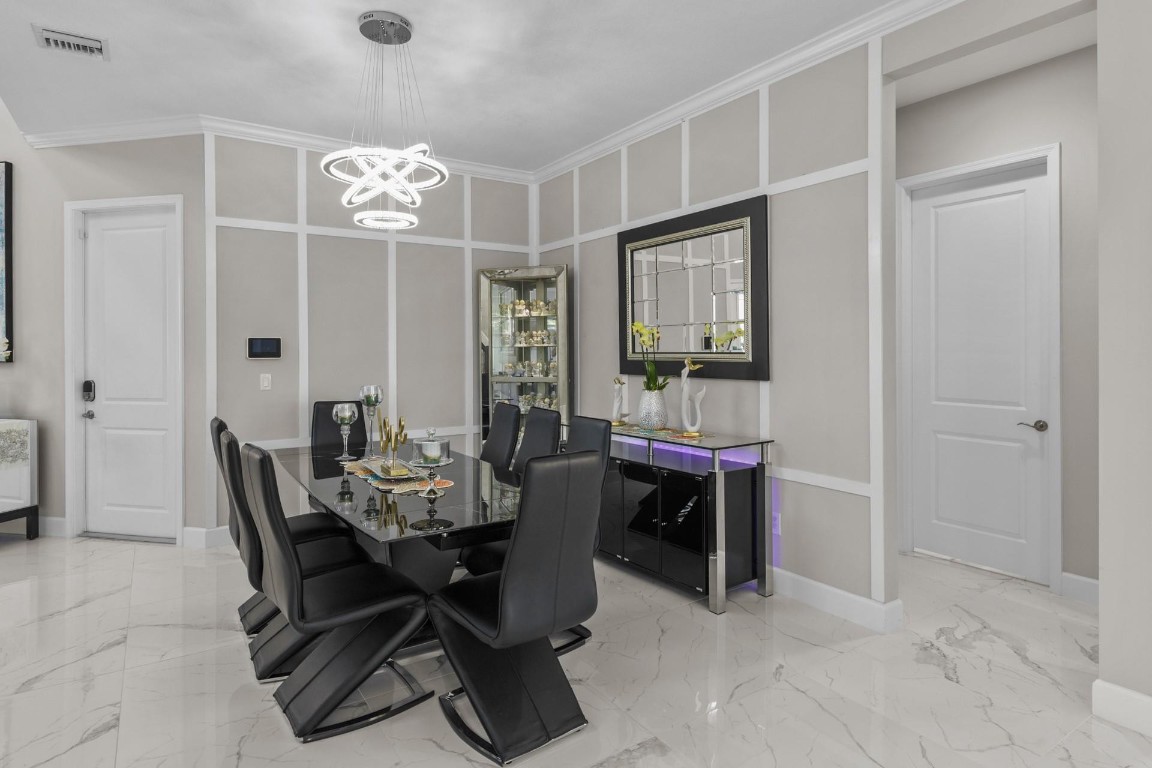 16029 Whippoorwill Circle, Westlake