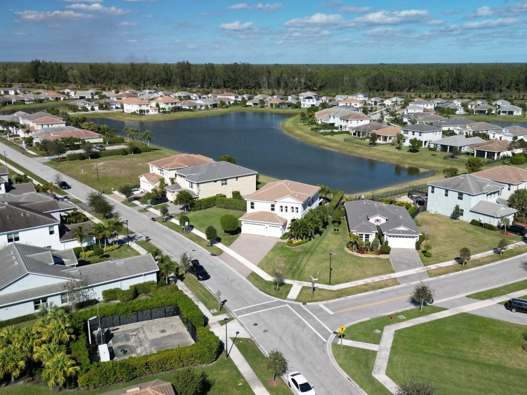 16029 Whippoorwill Circle, Westlake