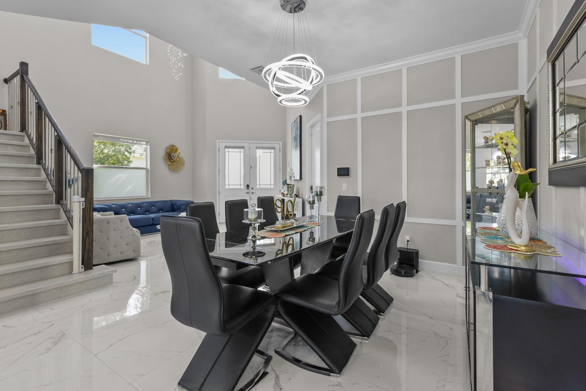 16029 Whippoorwill Circle, Westlake